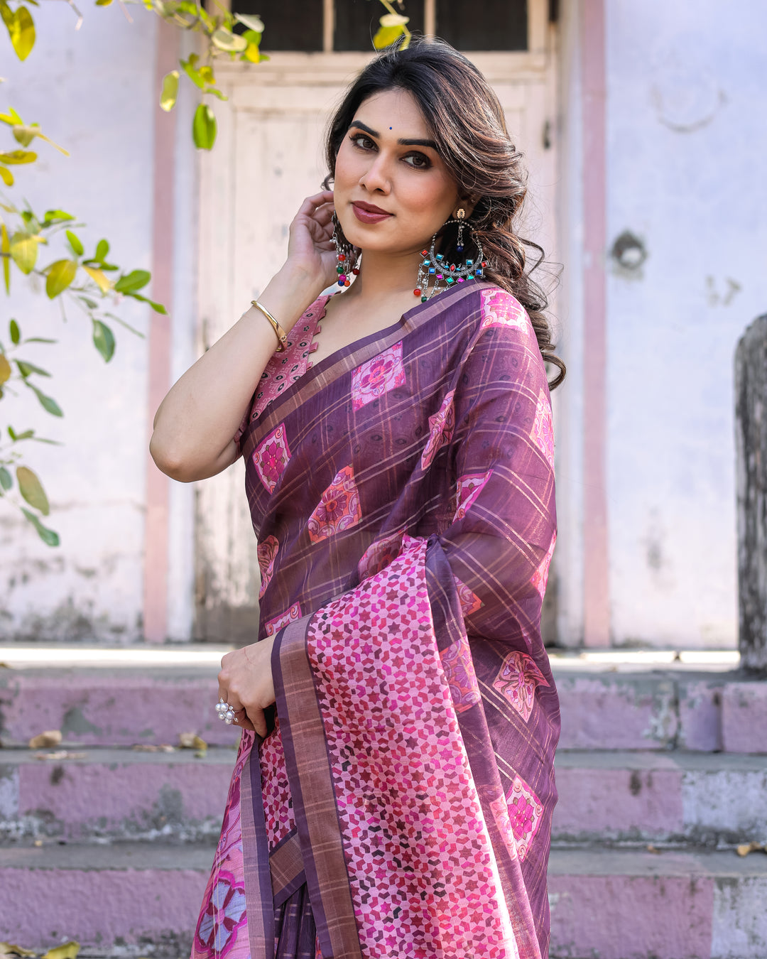 Elegant Multicolor Linen Saree with Traditional Patterns | Lightweight Festive Wear