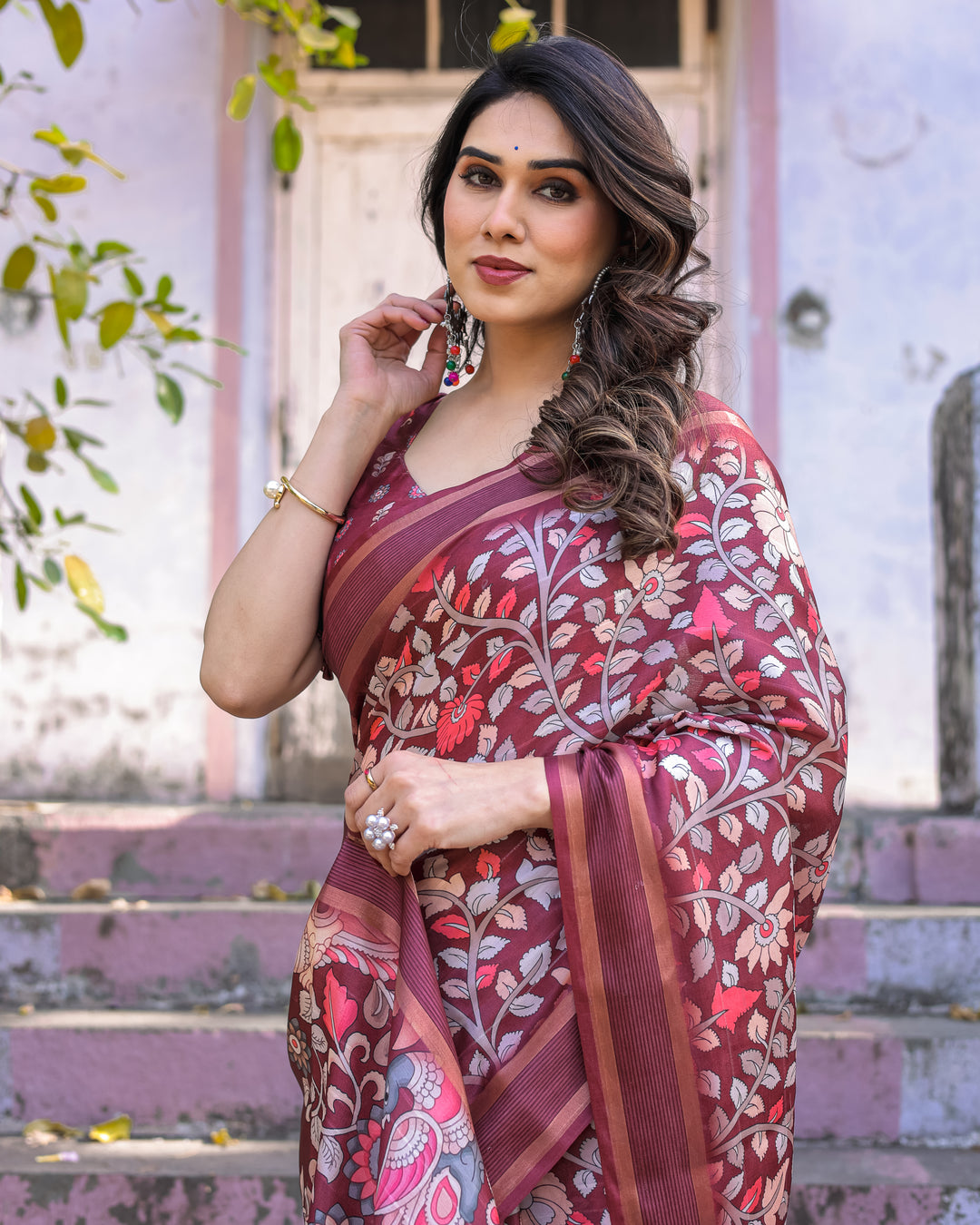 Elegant Multicolor Linen Saree with Traditional Patterns | Lightweight Festive Wear