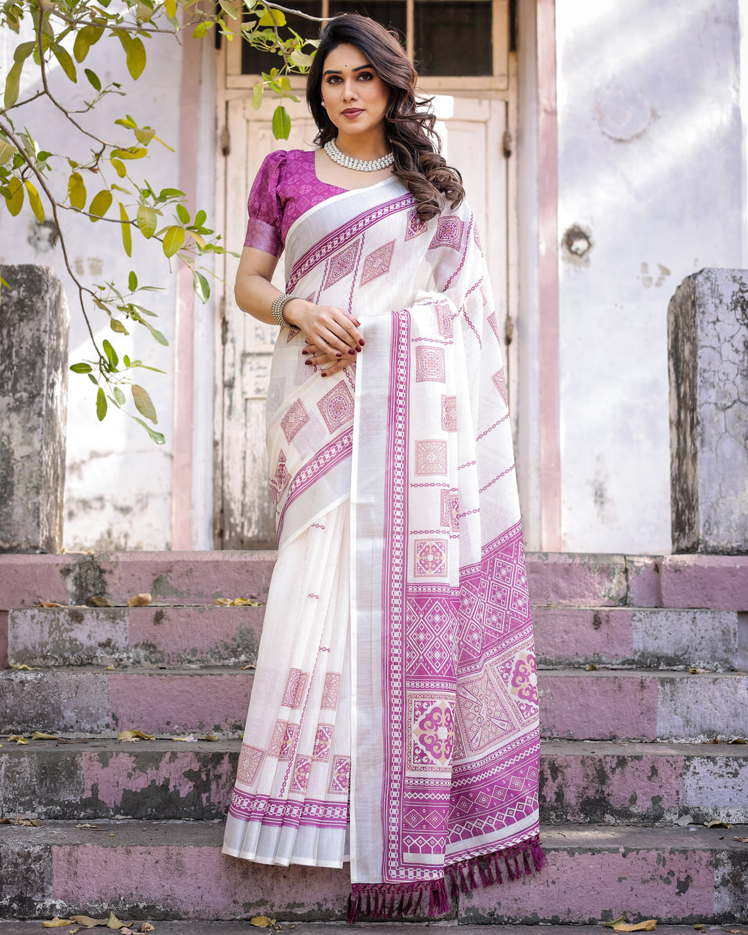 Elegant Multicolor Linen Saree with Traditional Patterns | Lightweight Festive Wear