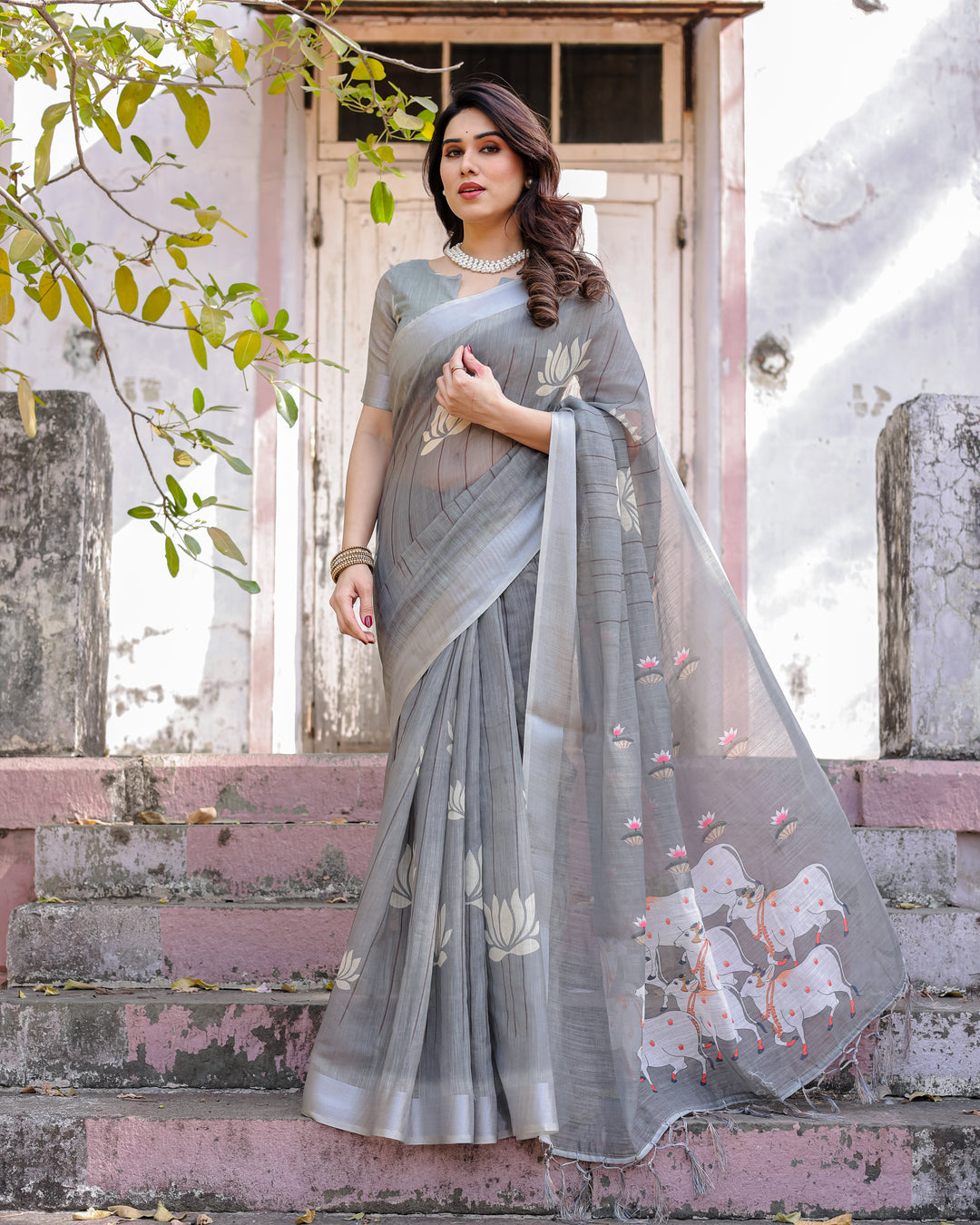 Elegant Multicolor Linen Saree with Traditional Patterns | Lightweight Festive Wear