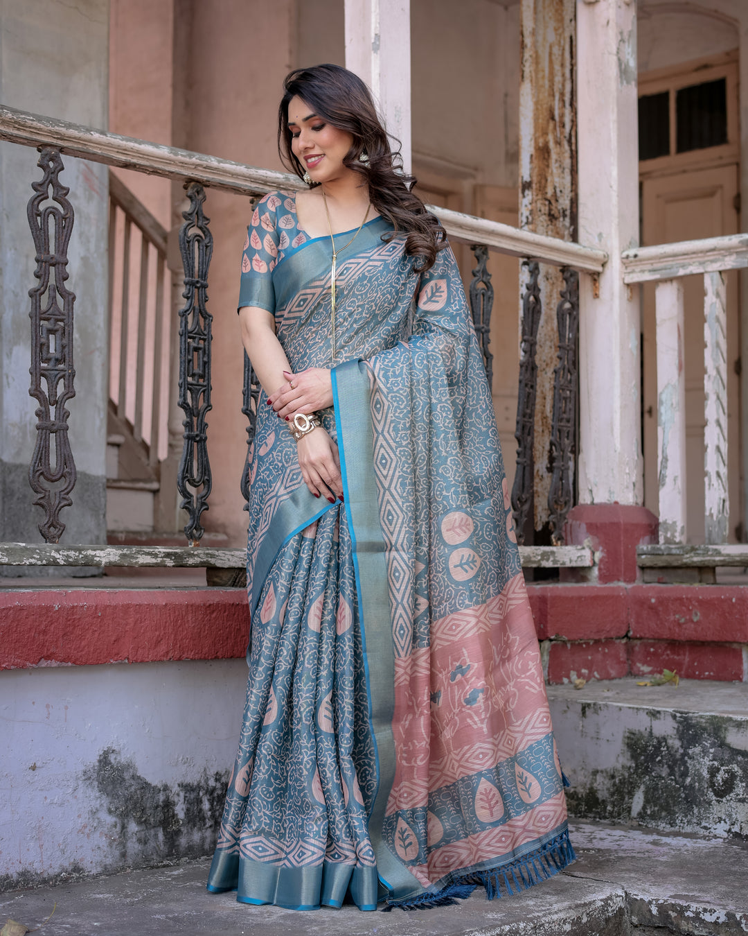 Elegant Multicolor Linen Saree with Traditional Patterns | Lightweight Festive Wear