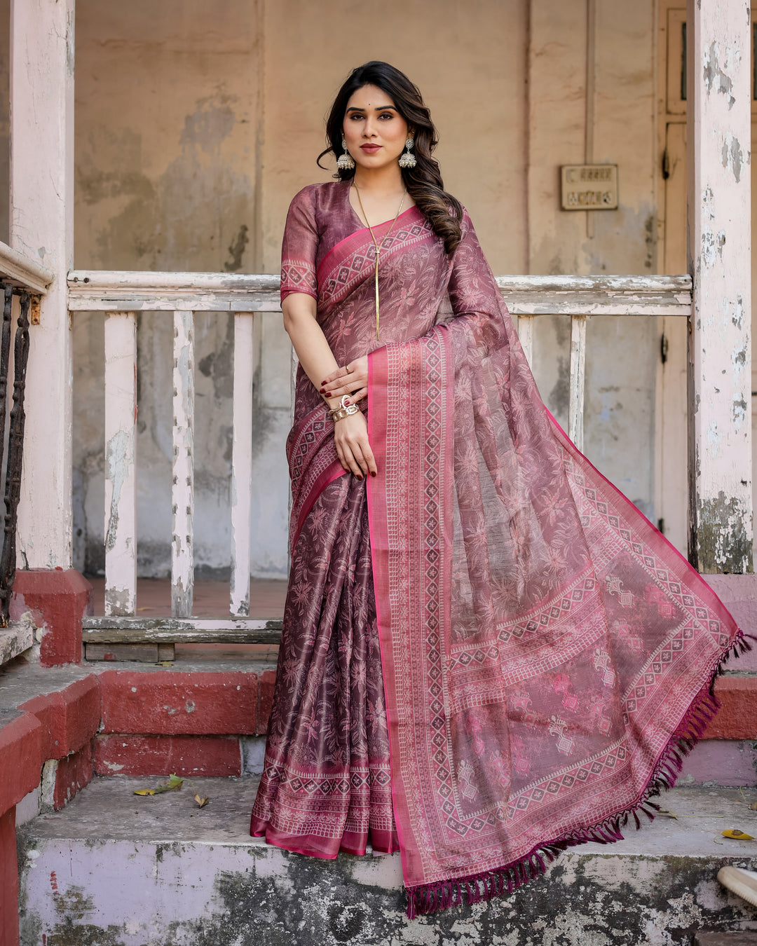 Elegant Multicolor Linen Saree with Traditional Patterns | Lightweight Festive Wear