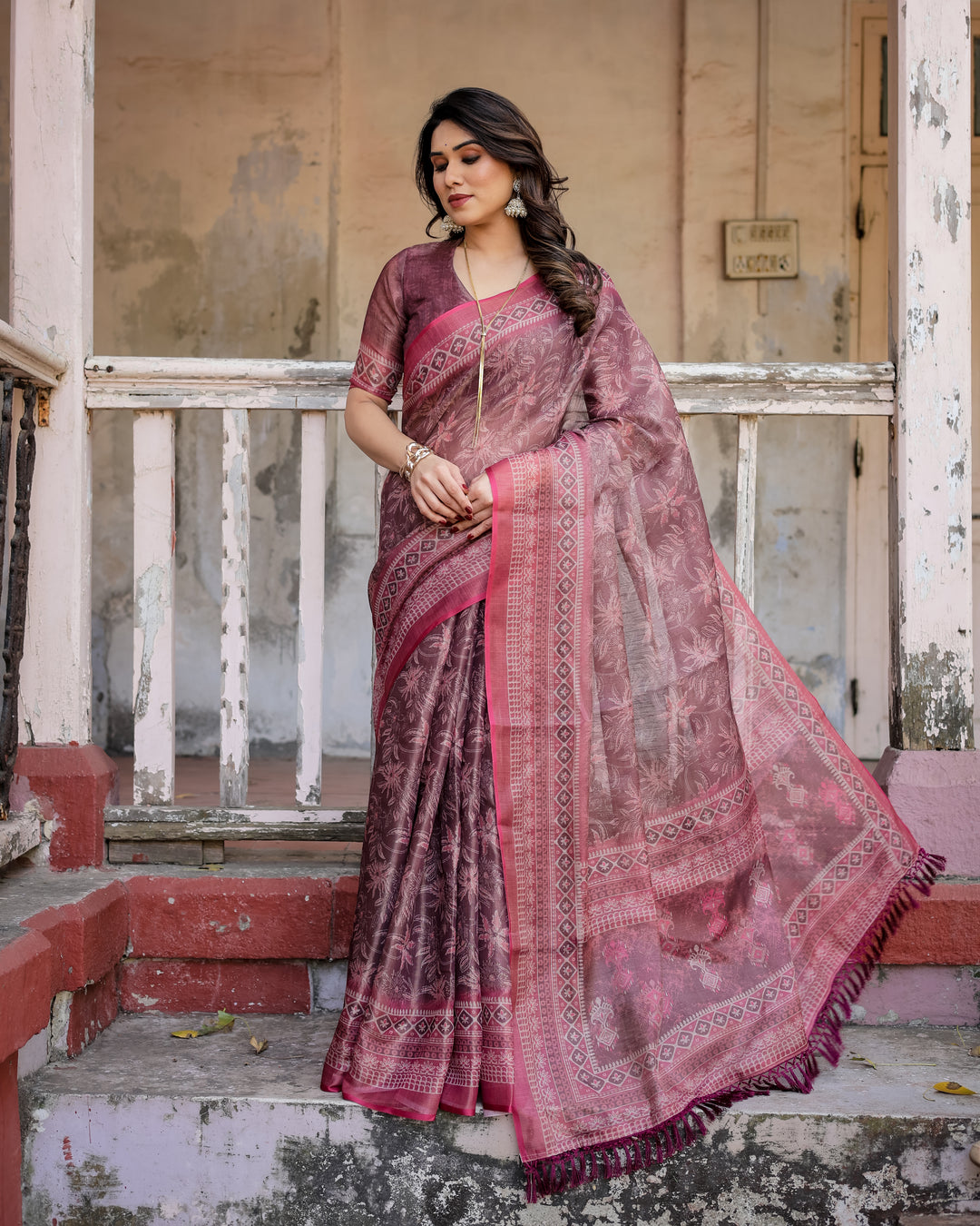 Elegant Multicolor Linen Saree with Traditional Patterns | Lightweight Festive Wear