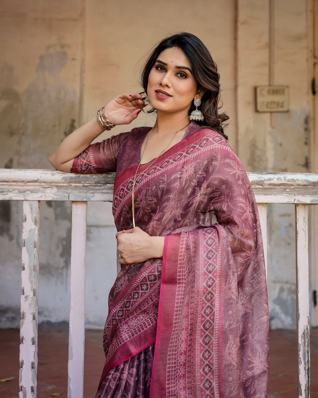Elegant Multicolor Linen Saree with Traditional Patterns | Lightweight Festive Wear