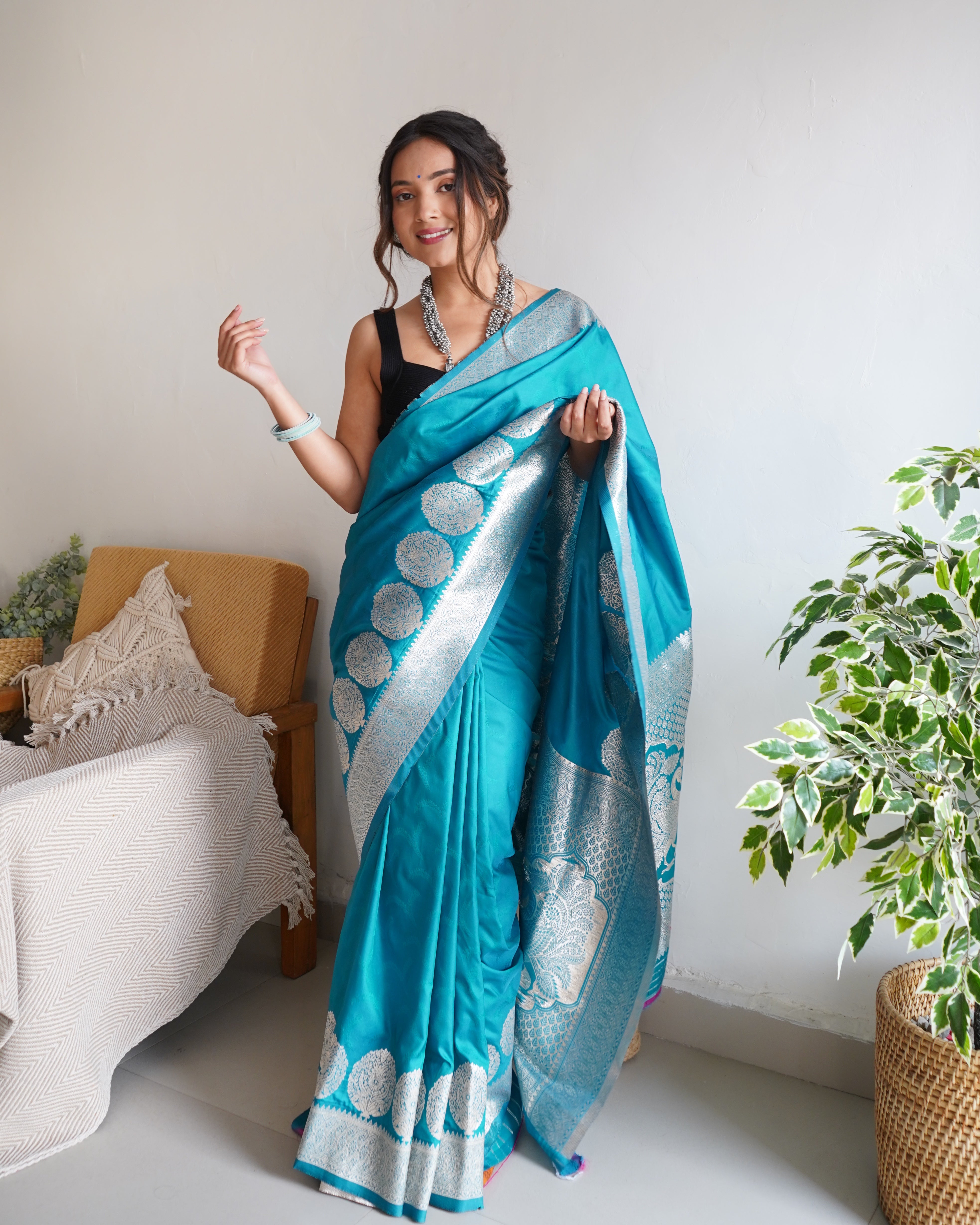 PURE BANARASI SILK SAREE WITH ZARI WEAVING