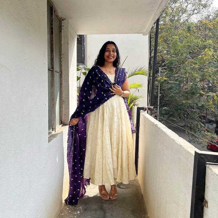 Cream Anarkali Dress with Navy Blue Dupatta – Elegant Women’s Ethnic Wear