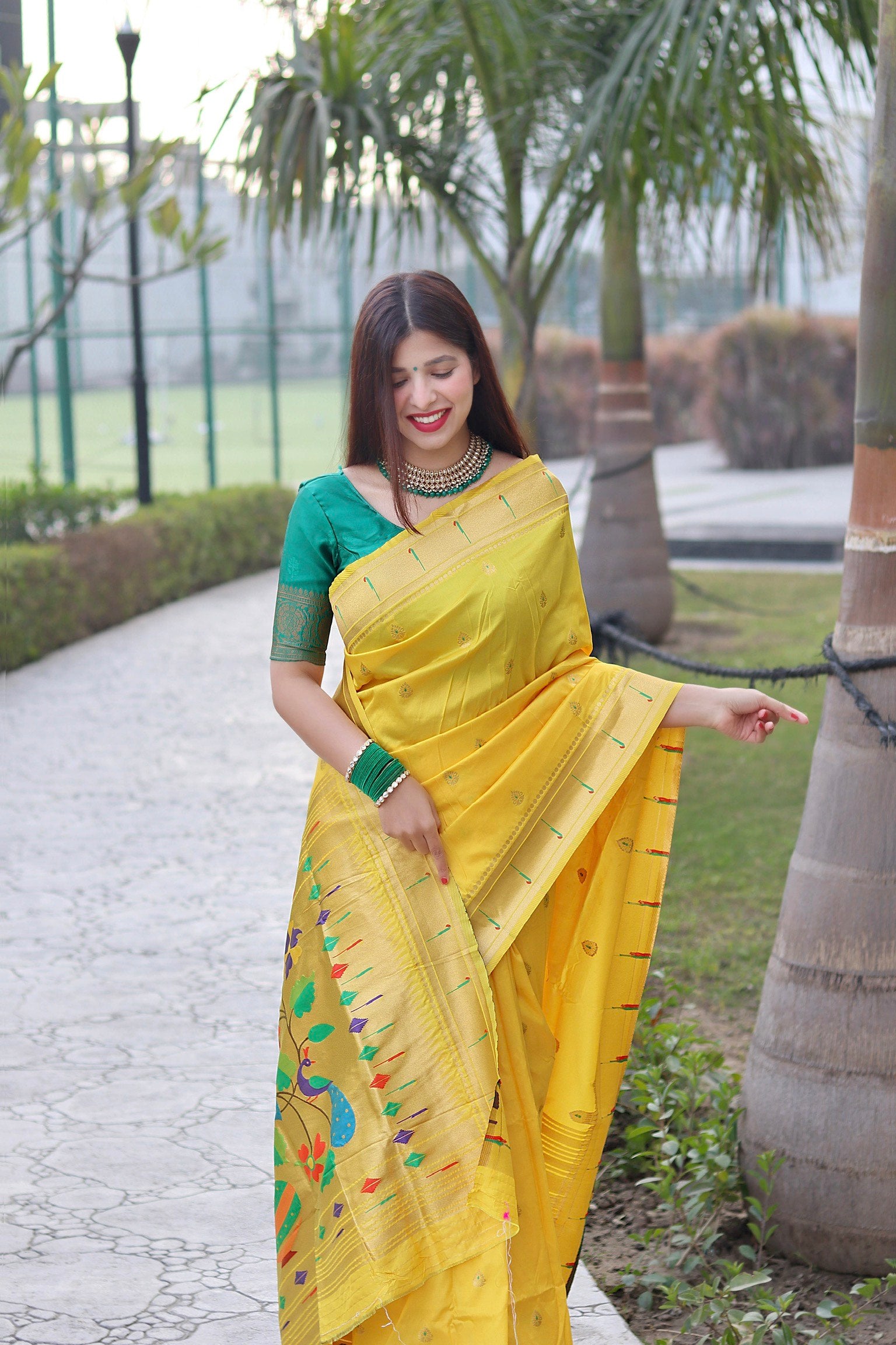 PURE BANARASI SILK SAREE WITH ZARI WEAVING