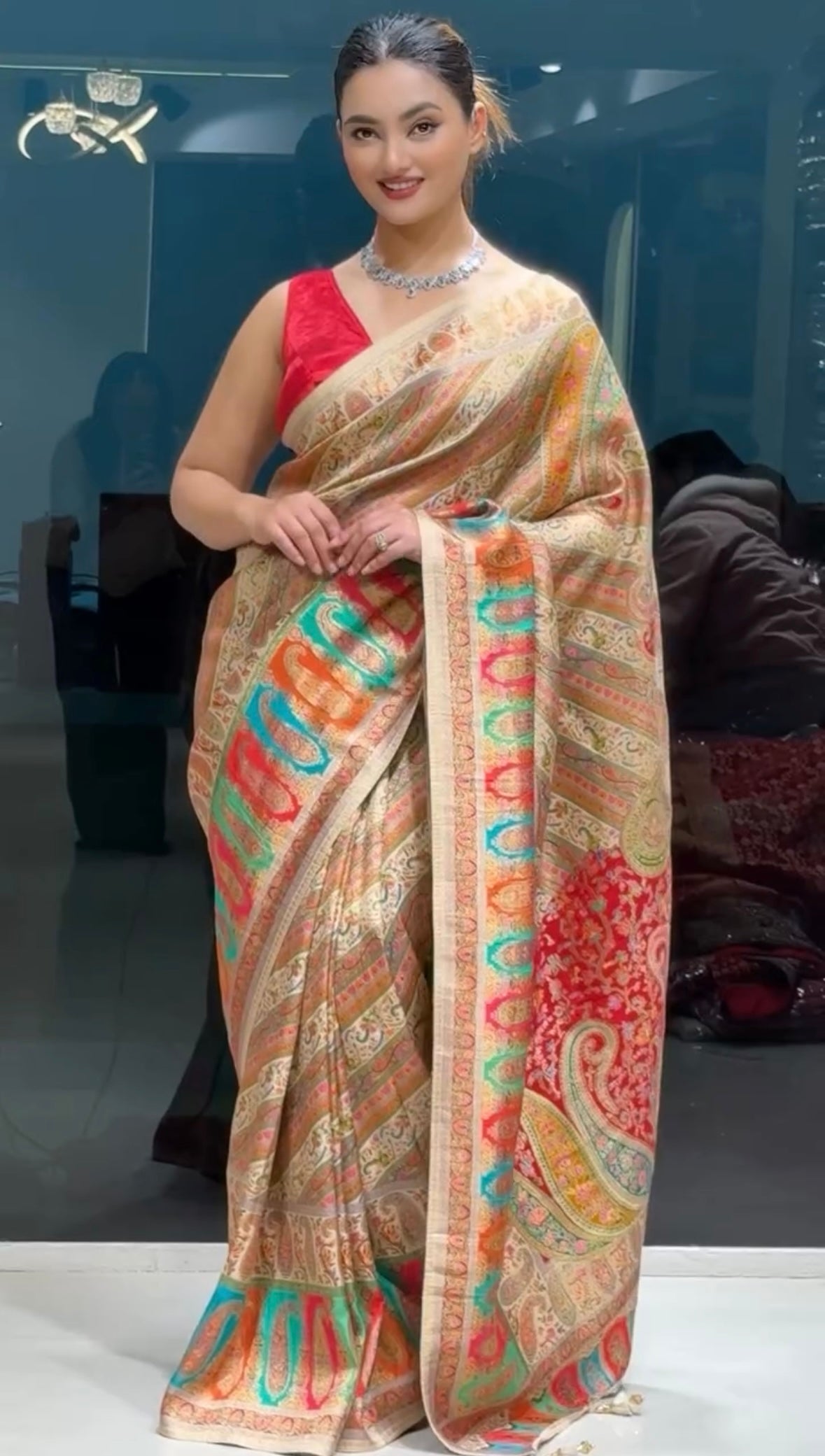 Exclusive Handwoven Banarasi Saree for Weddings and Festive Occasions