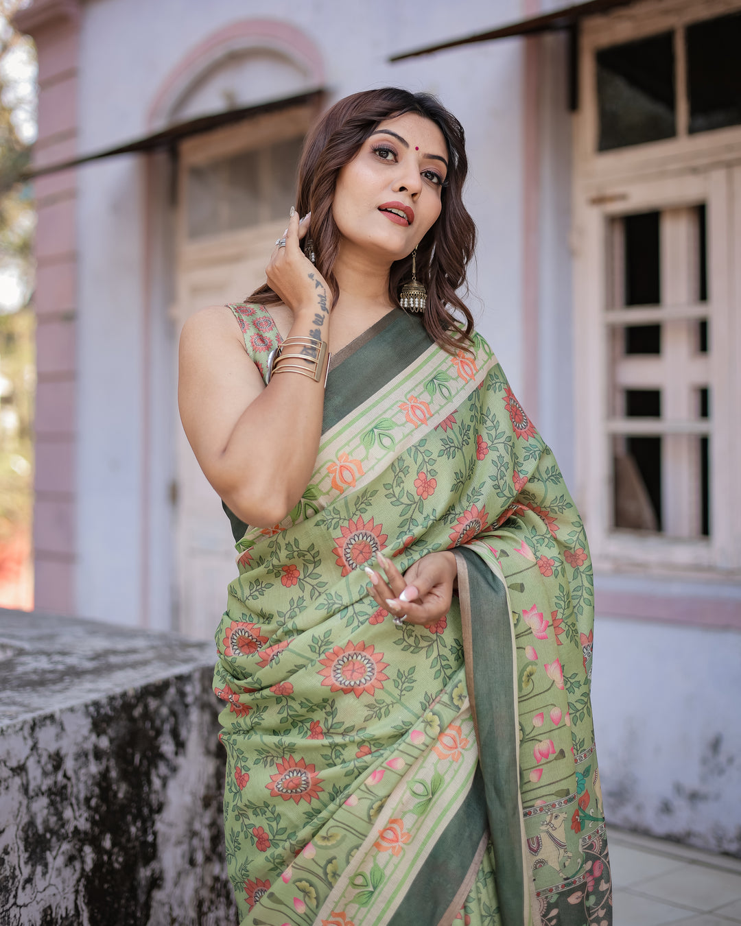 Graceful Green & Beige Saree with Exquisite Floral Prints – Perfect for Weddings & Festive Wear