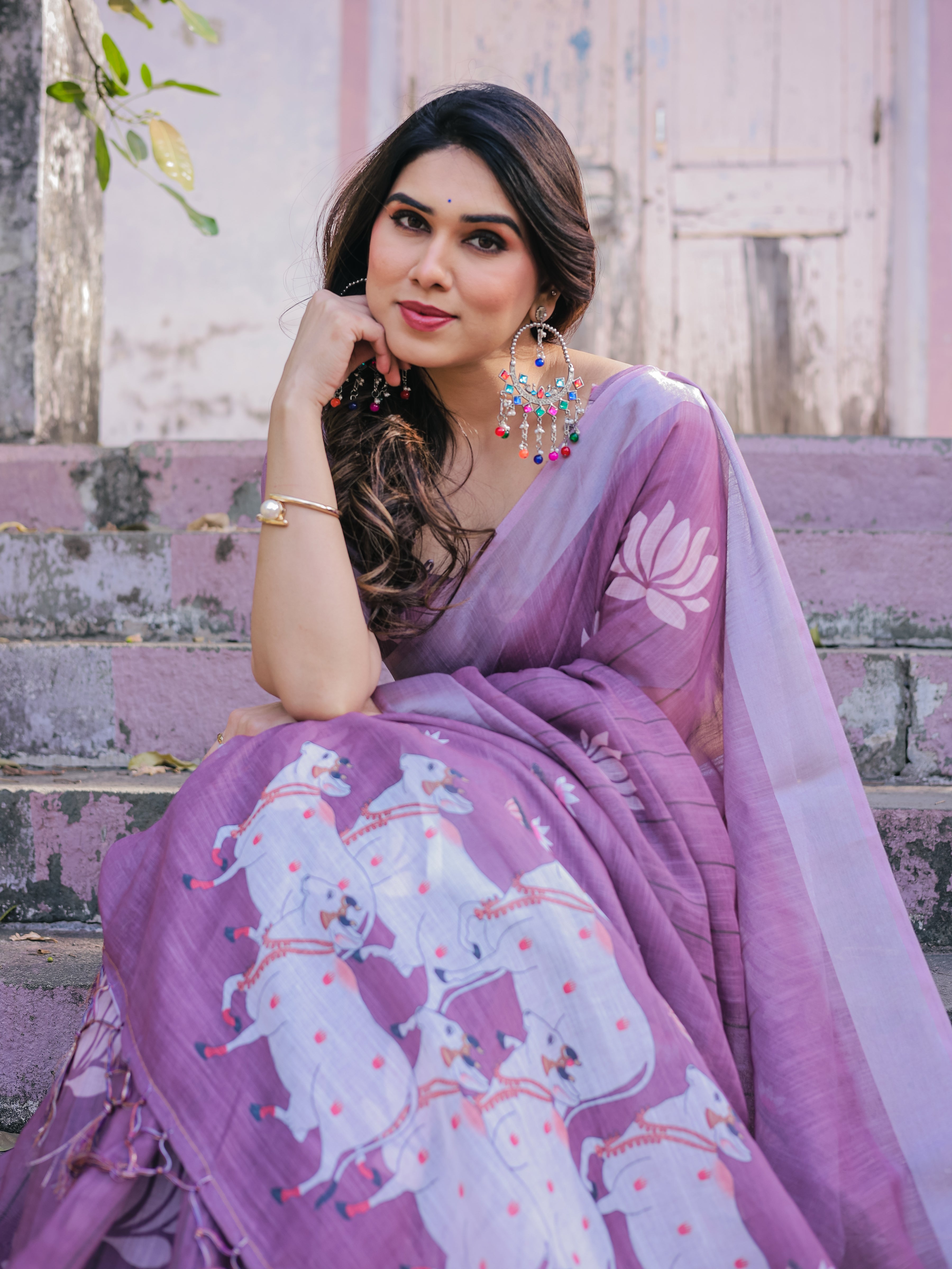 Elegant Multicolor Linen Saree with Traditional Patterns | Lightweight Festive Wear