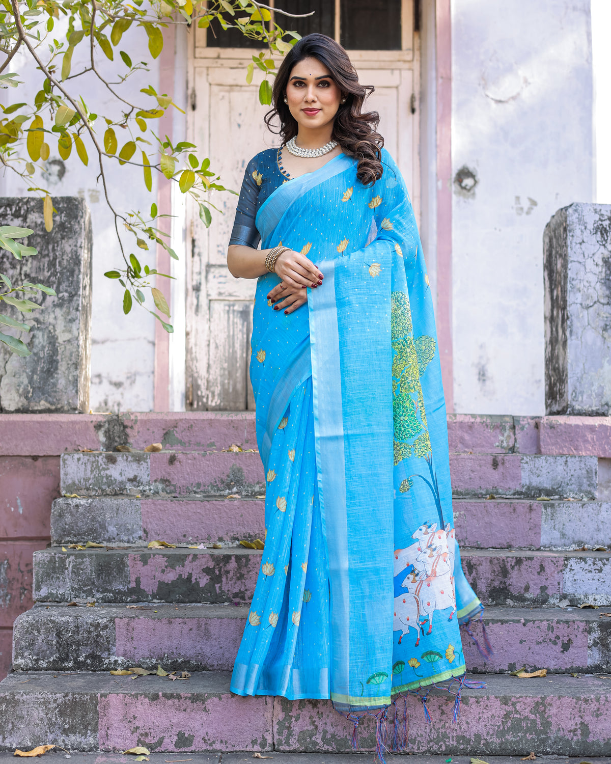 Elegant Multicolor Linen Saree with Traditional Patterns | Lightweight Festive Wear