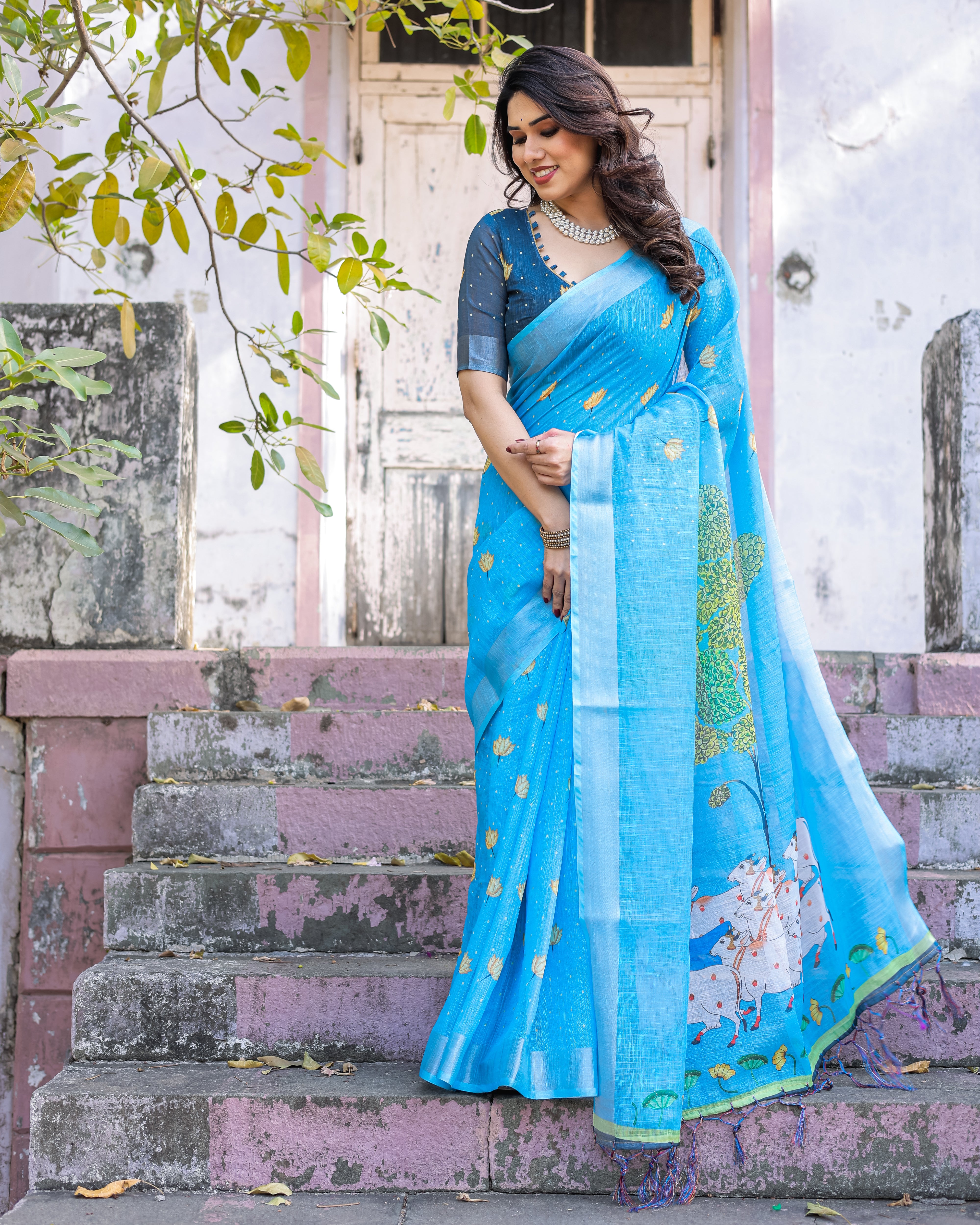 Elegant Multicolor Linen Saree with Traditional Patterns | Lightweight Festive Wear