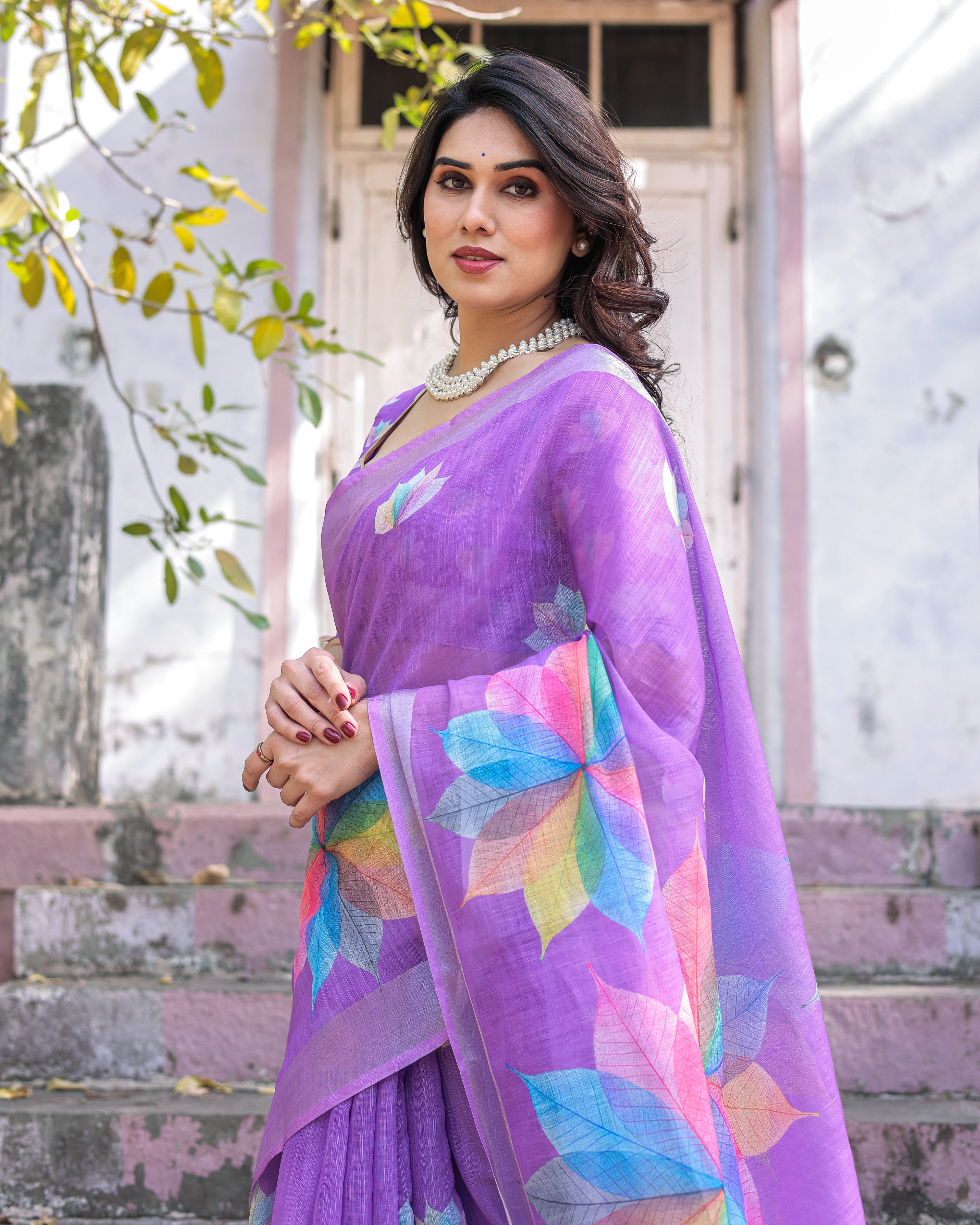 Elegant Multicolor Linen Saree with Traditional Patterns | Lightweight Festive Wear