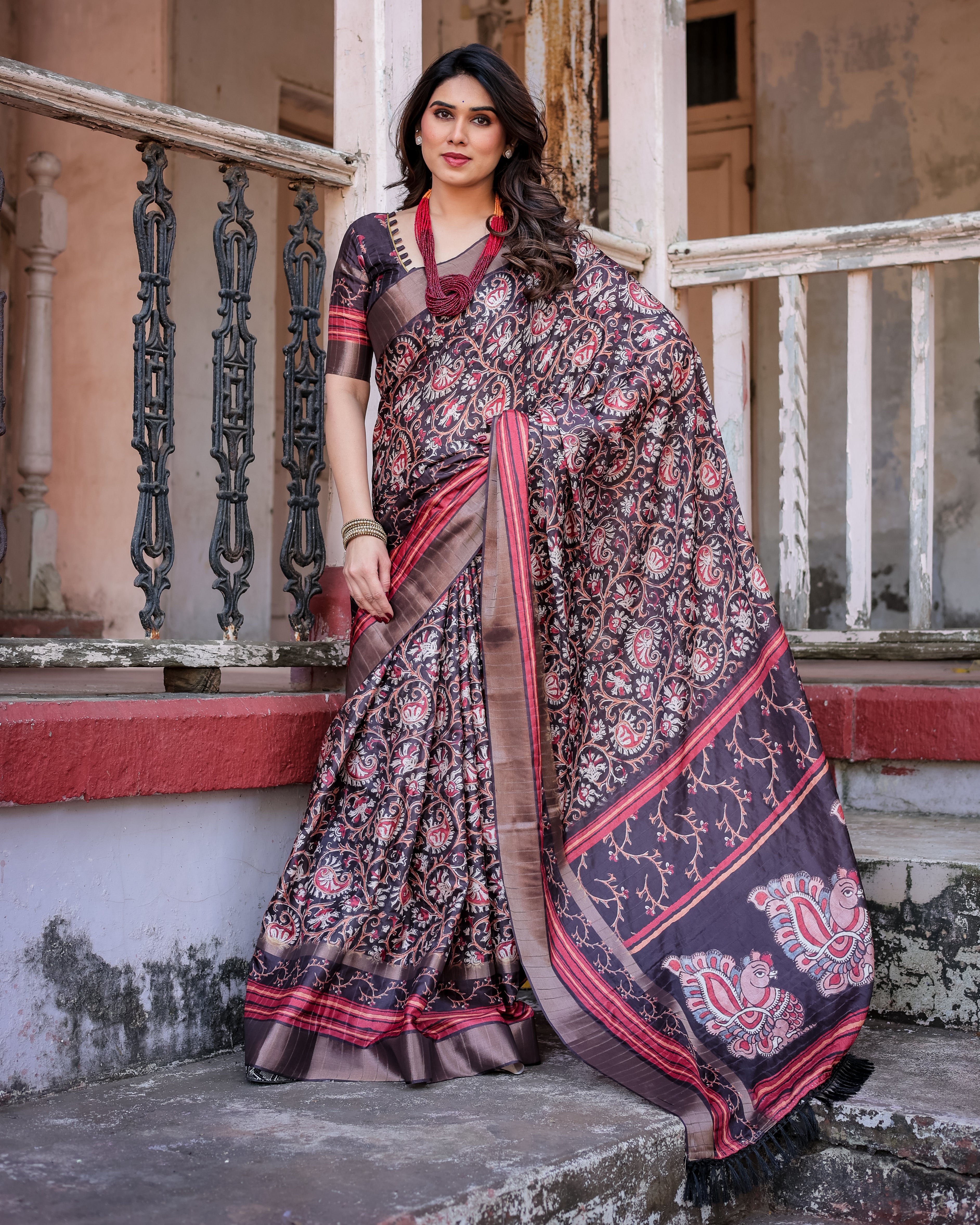 Elegant Multicolor Linen Saree with Traditional Patterns | Lightweight Festive Wear