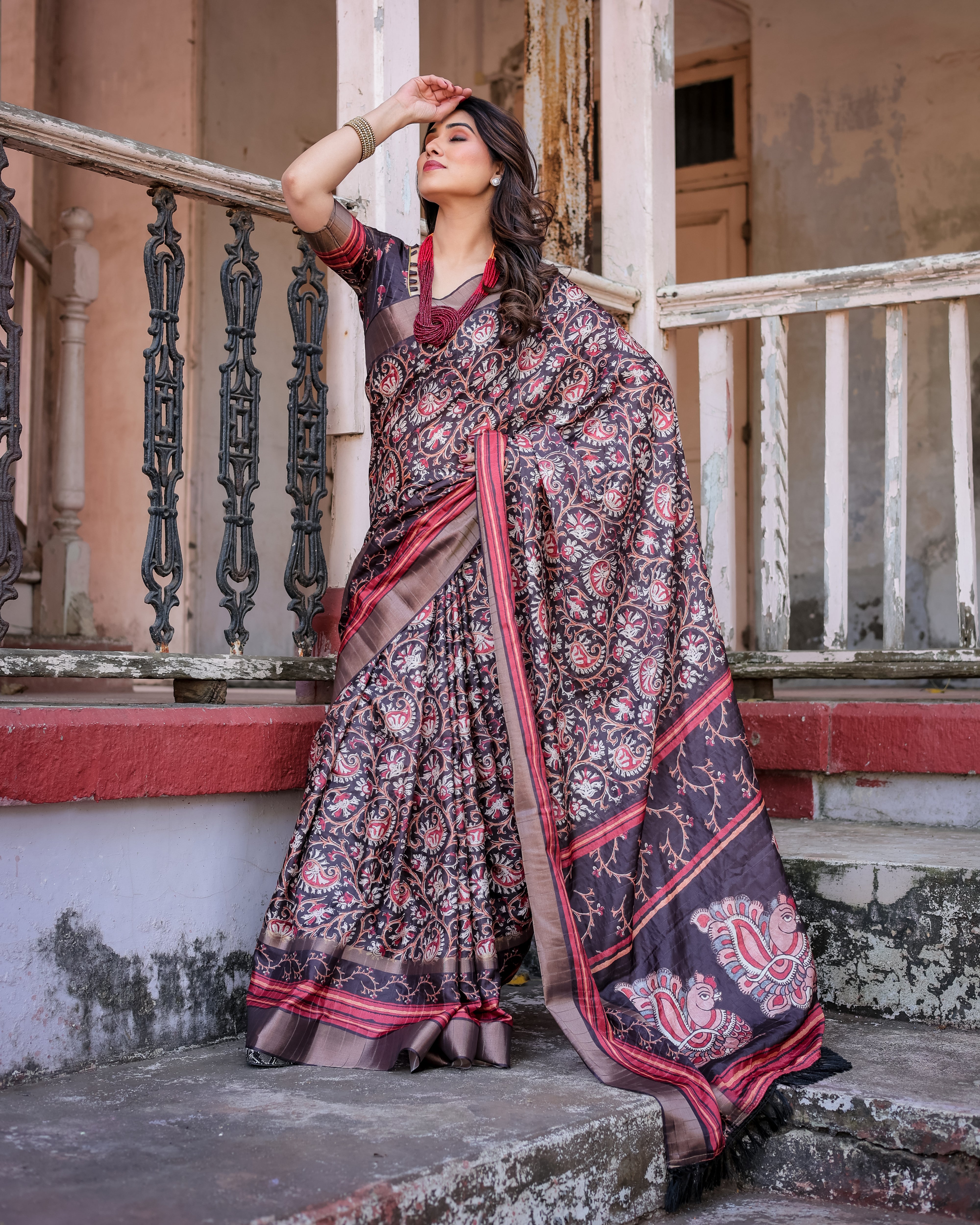 Elegant Multicolor Linen Saree with Traditional Patterns | Lightweight Festive Wear