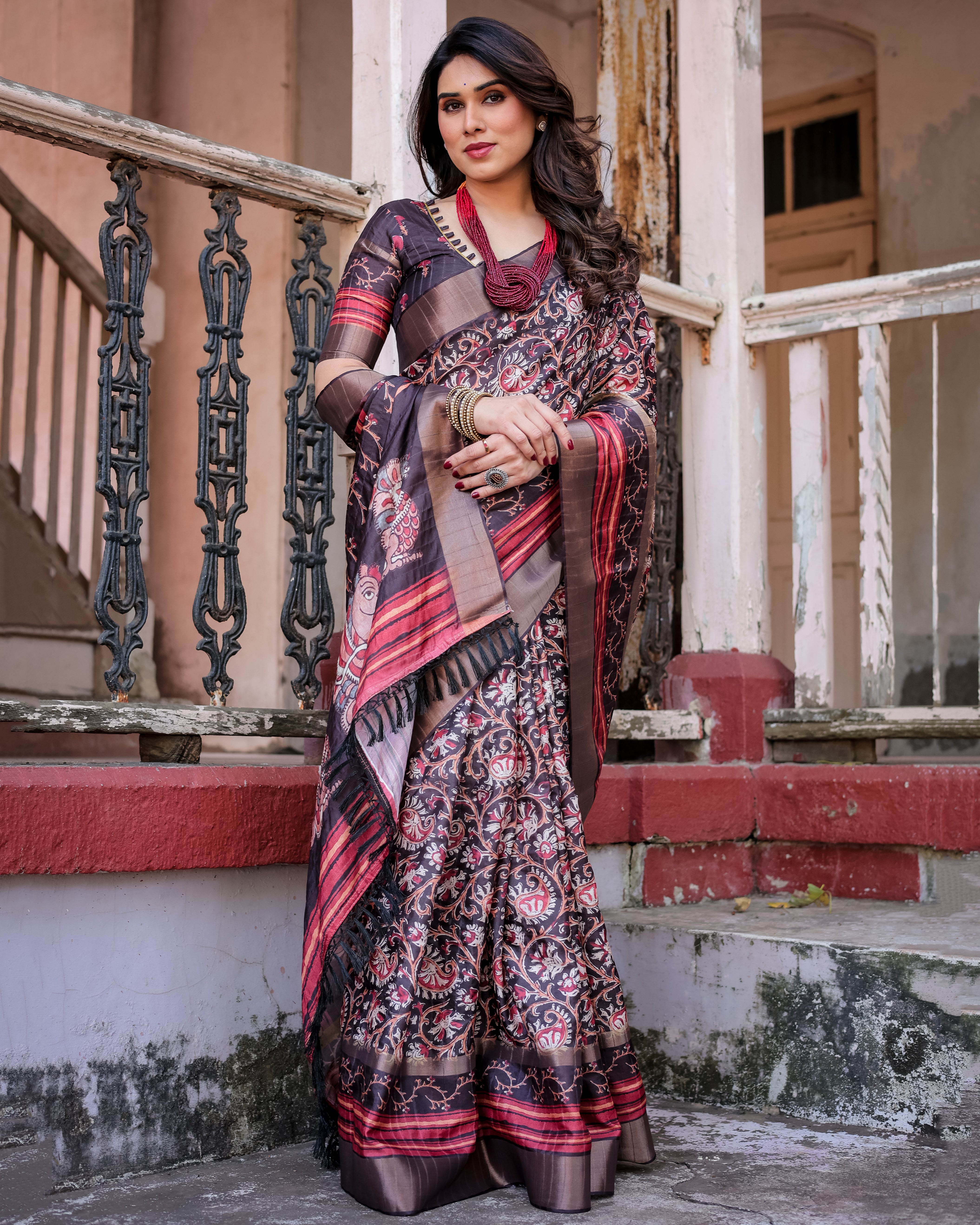 Elegant Multicolor Linen Saree with Traditional Patterns | Lightweight Festive Wear