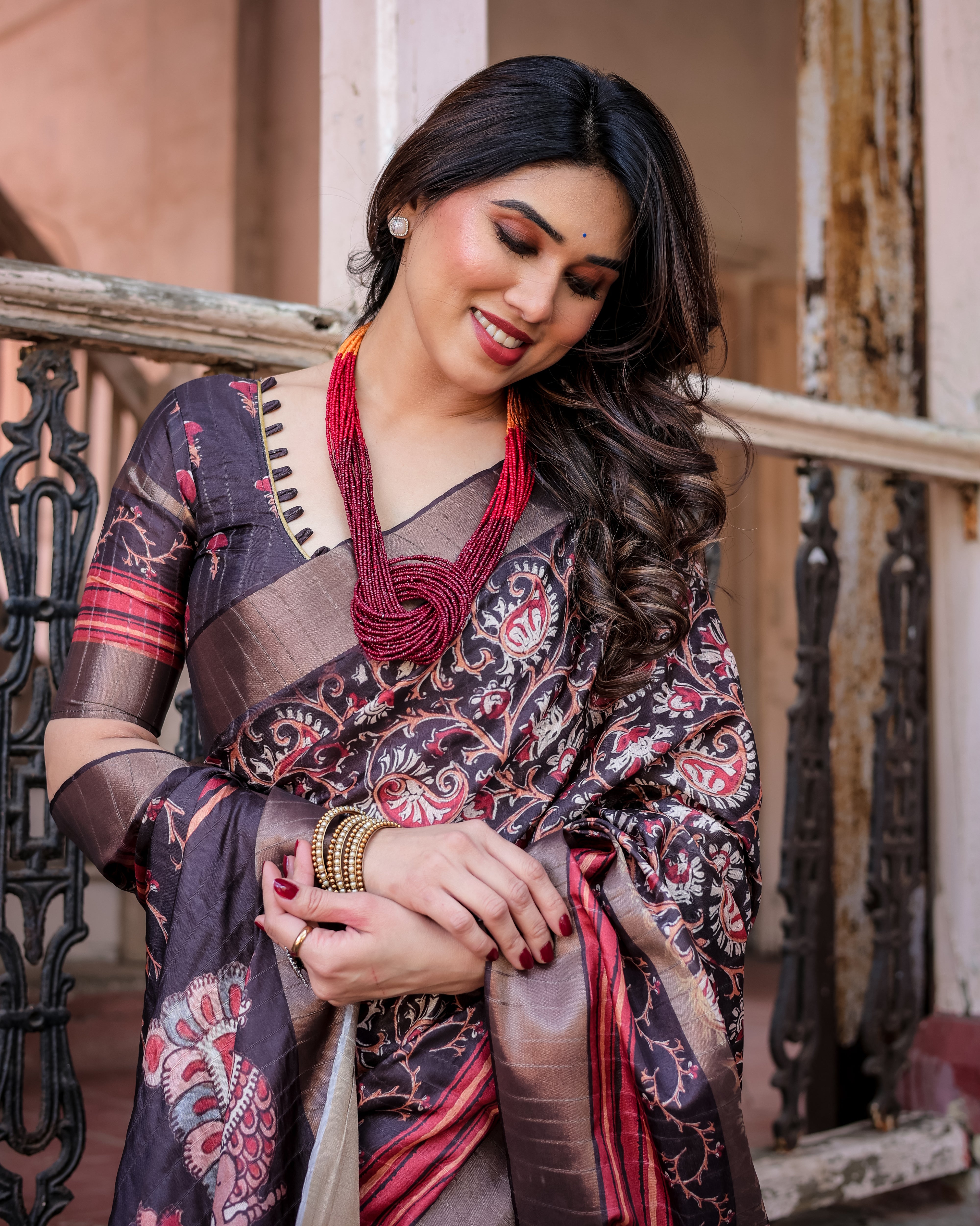 Elegant Multicolor Linen Saree with Traditional Patterns | Lightweight Festive Wear