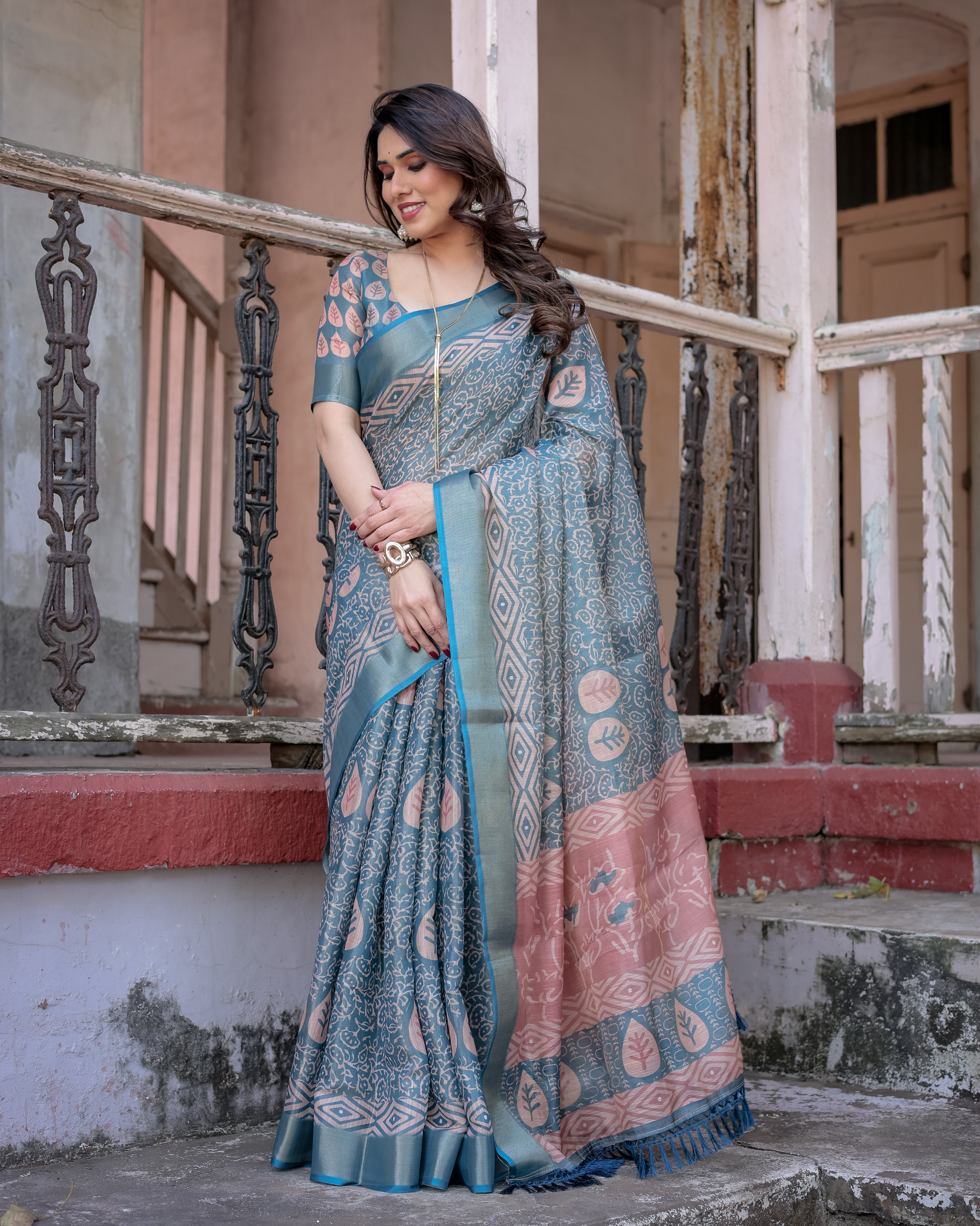 Elegant Multicolor Linen Saree with Traditional Patterns | Lightweight Festive Wear