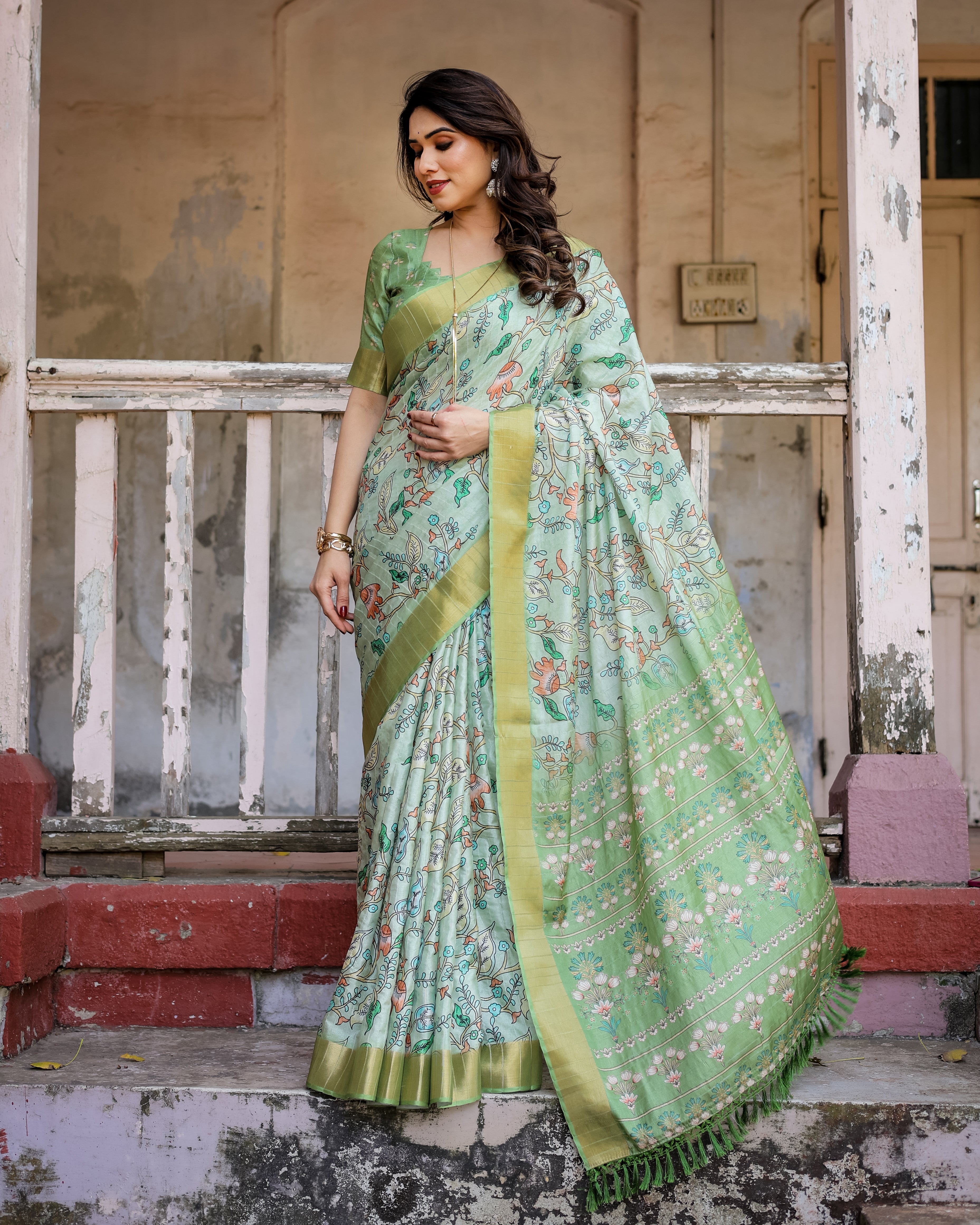 Elegant Multicolor Linen Saree with Traditional Patterns | Lightweight Festive Wear