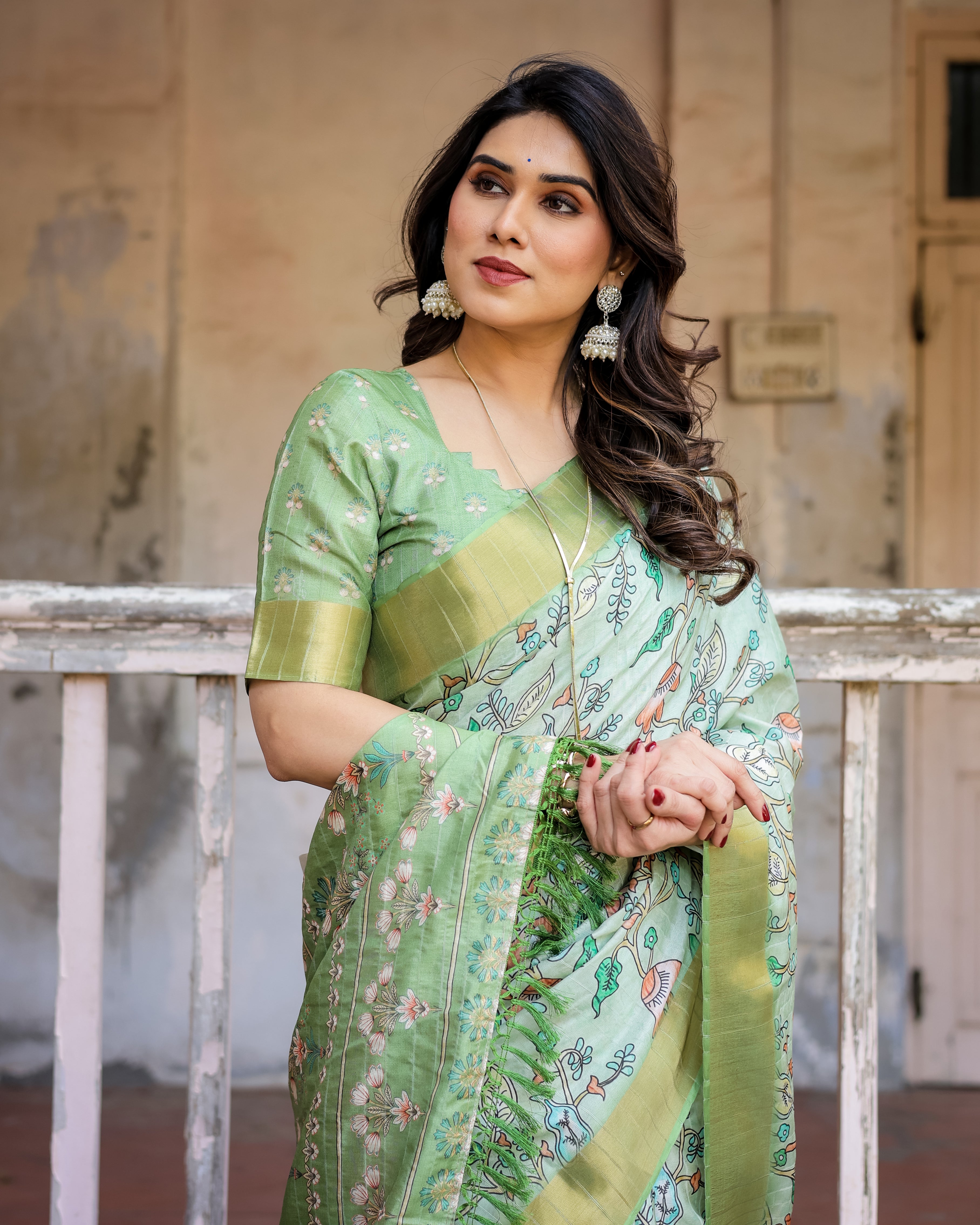 Elegant Multicolor Linen Saree with Traditional Patterns | Lightweight Festive Wear