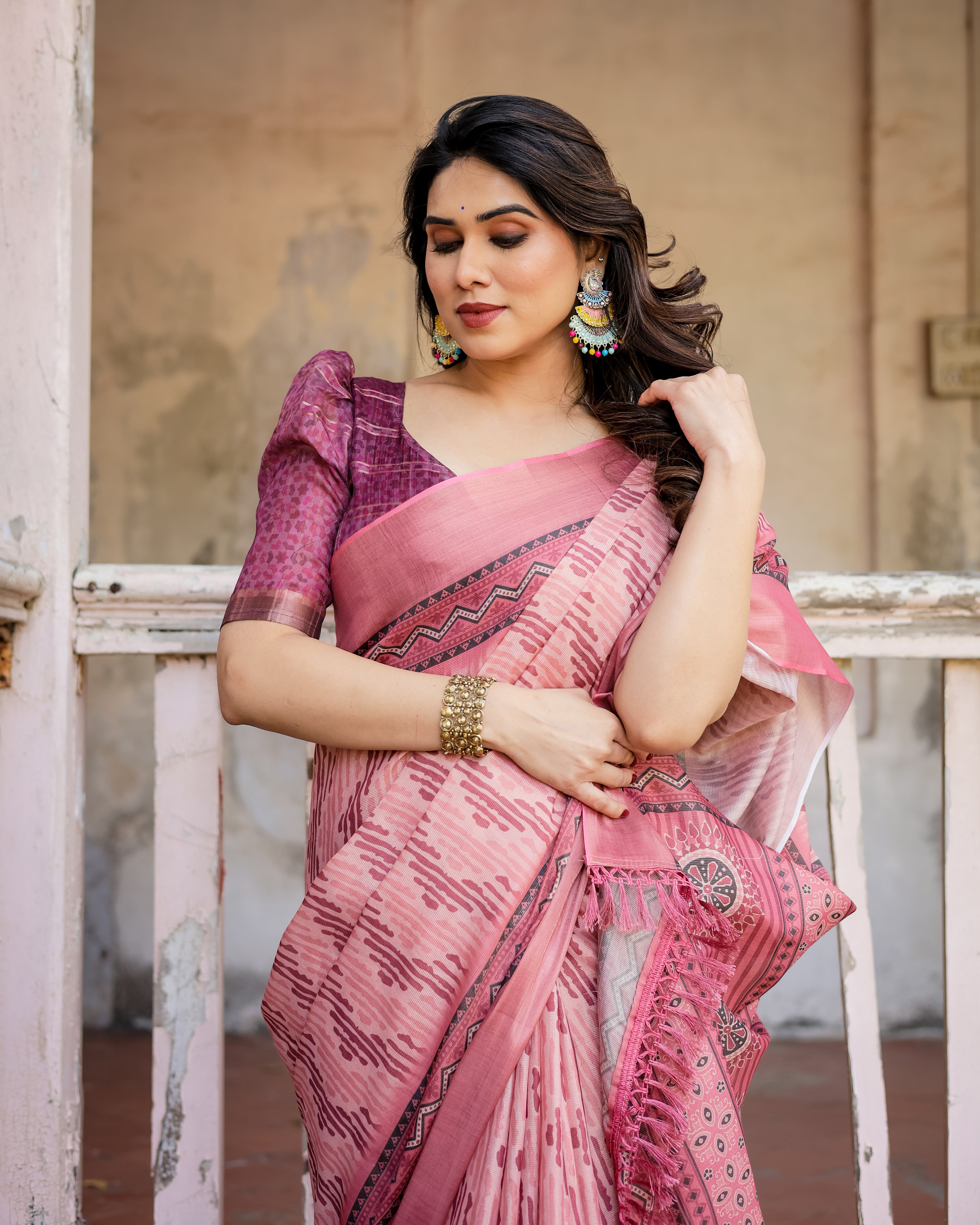 Elegant Multicolor Linen Saree with Traditional Patterns | Lightweight Festive Wear