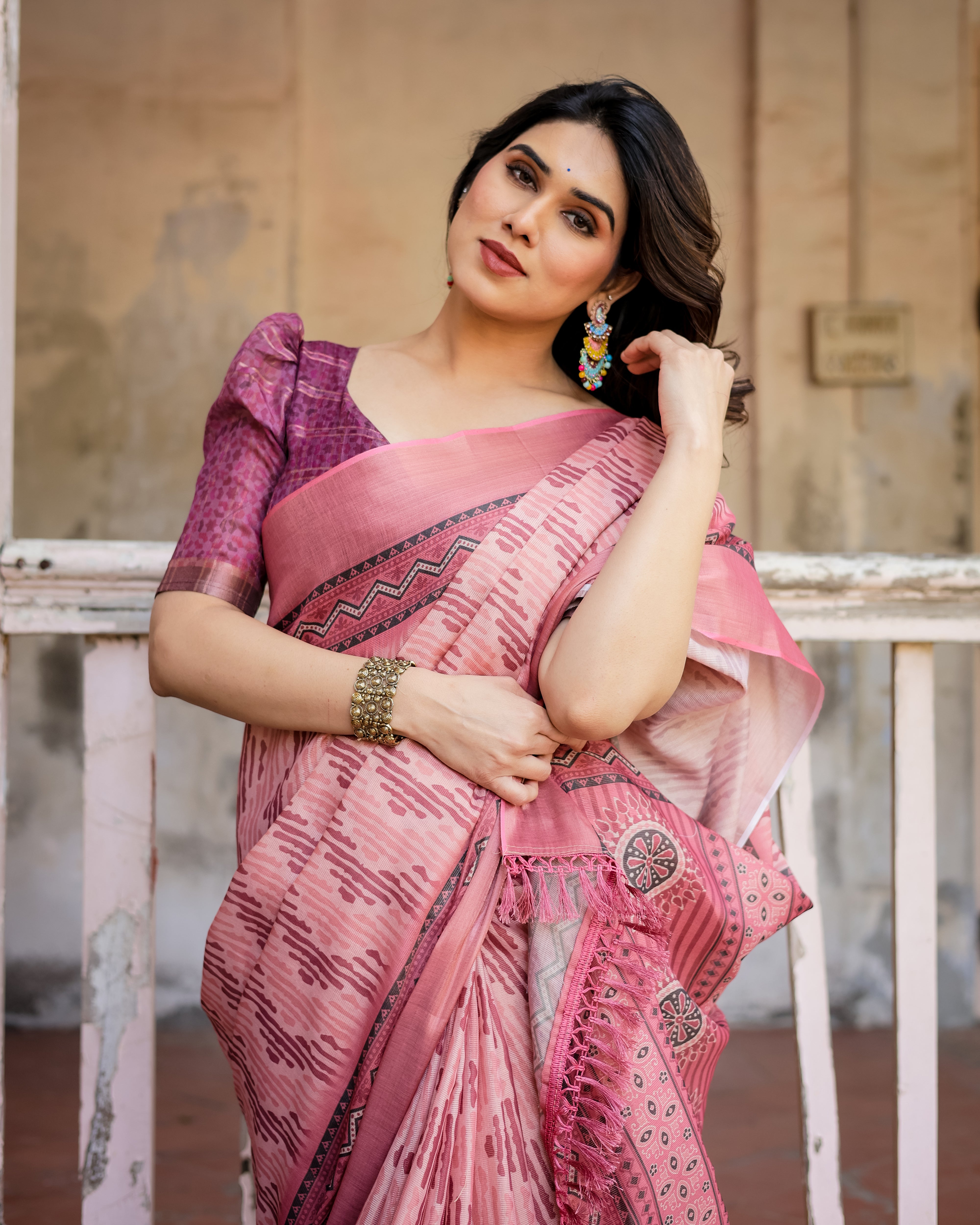 Elegant Multicolor Linen Saree with Traditional Patterns | Lightweight Festive Wear