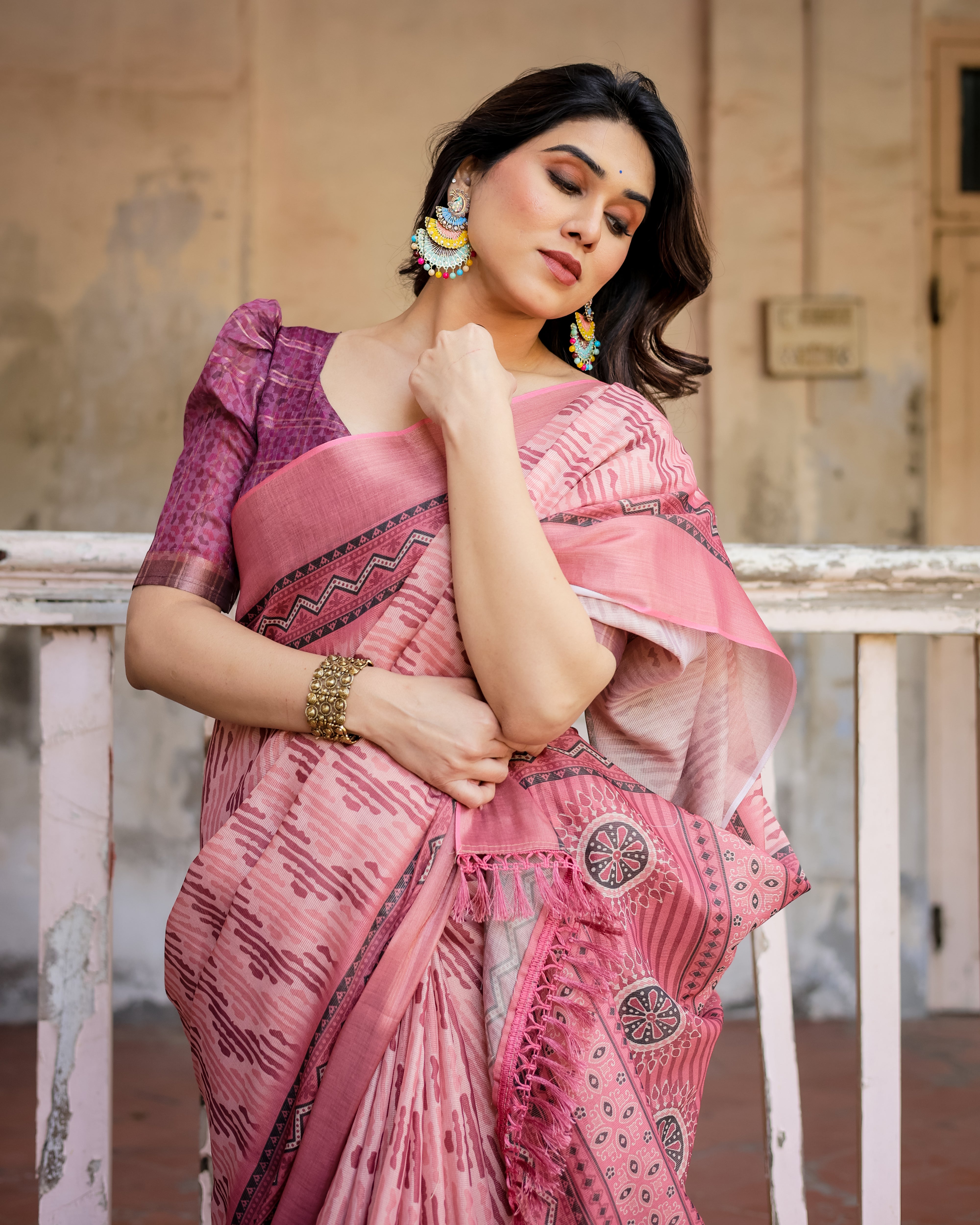 Elegant Multicolor Linen Saree with Traditional Patterns | Lightweight Festive Wear