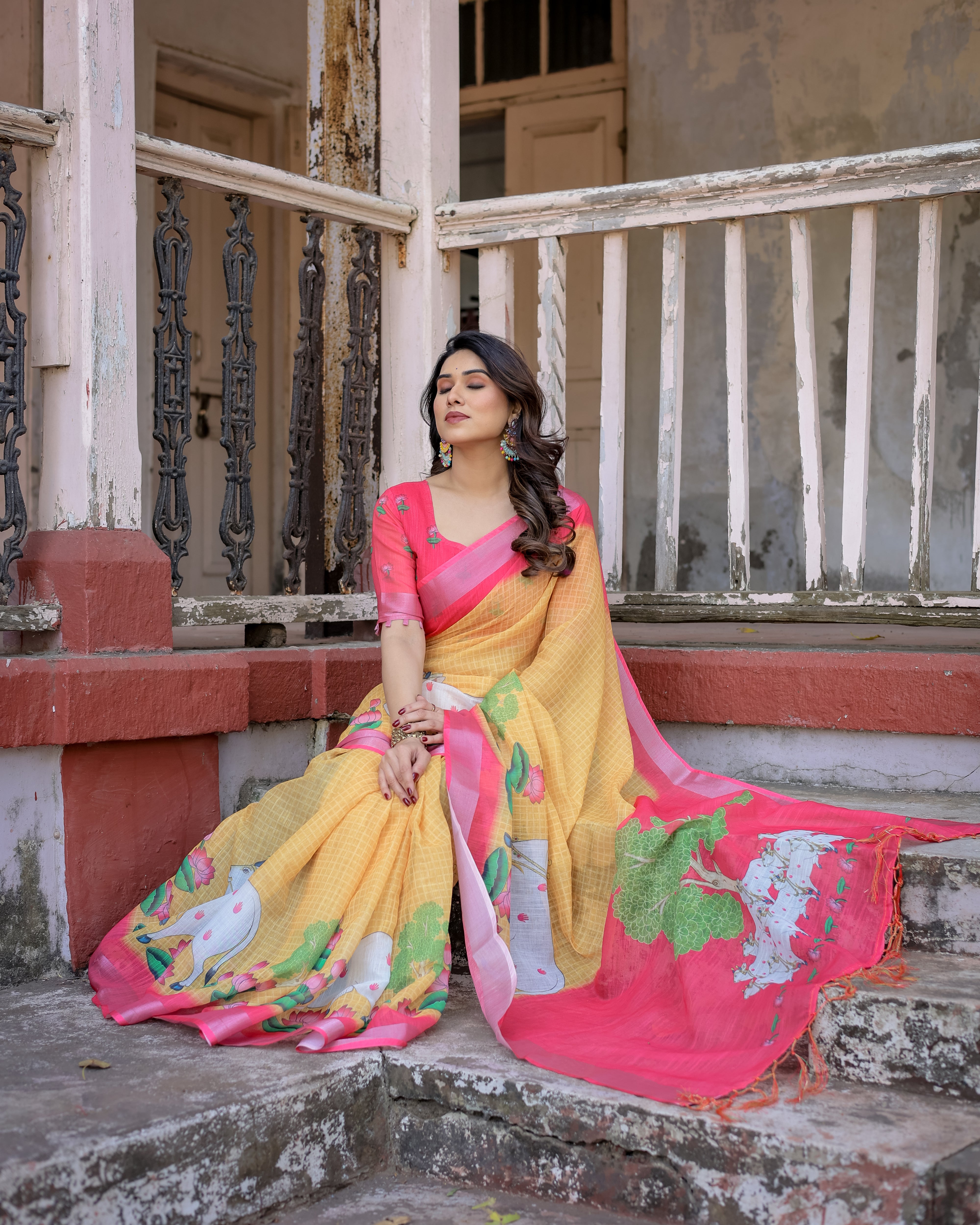 Elegant Multicolor Linen Saree with Traditional Patterns | Lightweight Festive Wear