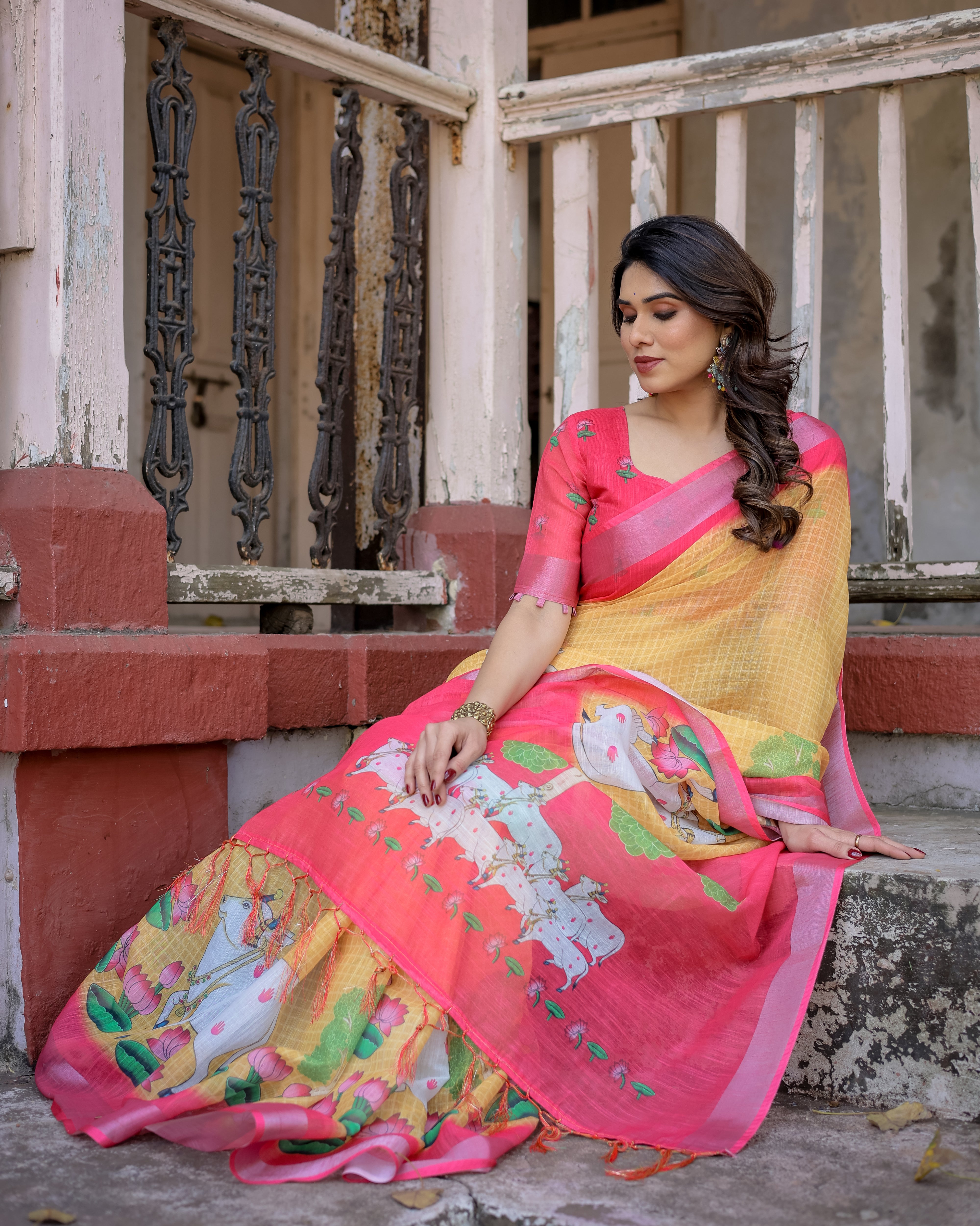 Elegant Multicolor Linen Saree with Traditional Patterns | Lightweight Festive Wear