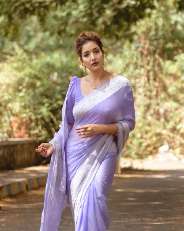 BOLLYWOOD HIT LINEN SOFT SAREE