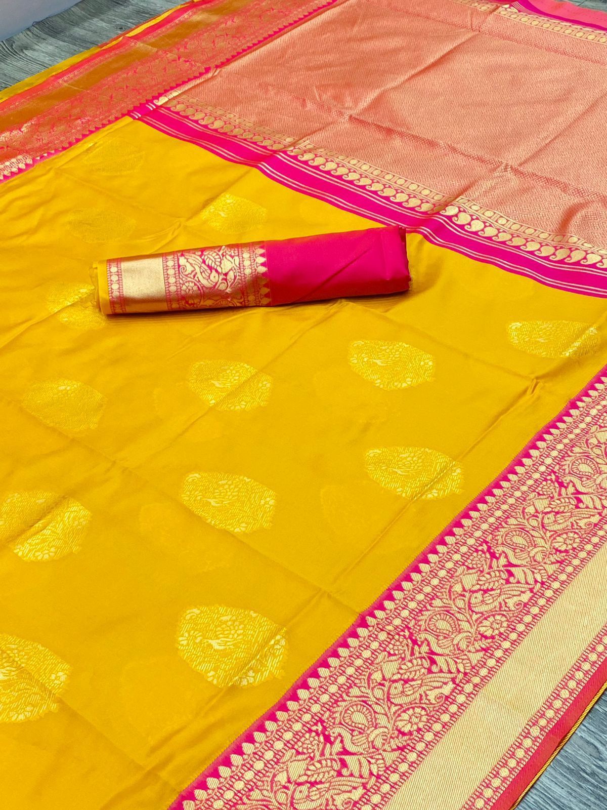 KANJIVARAM SOFT LICHI SILK SAREE