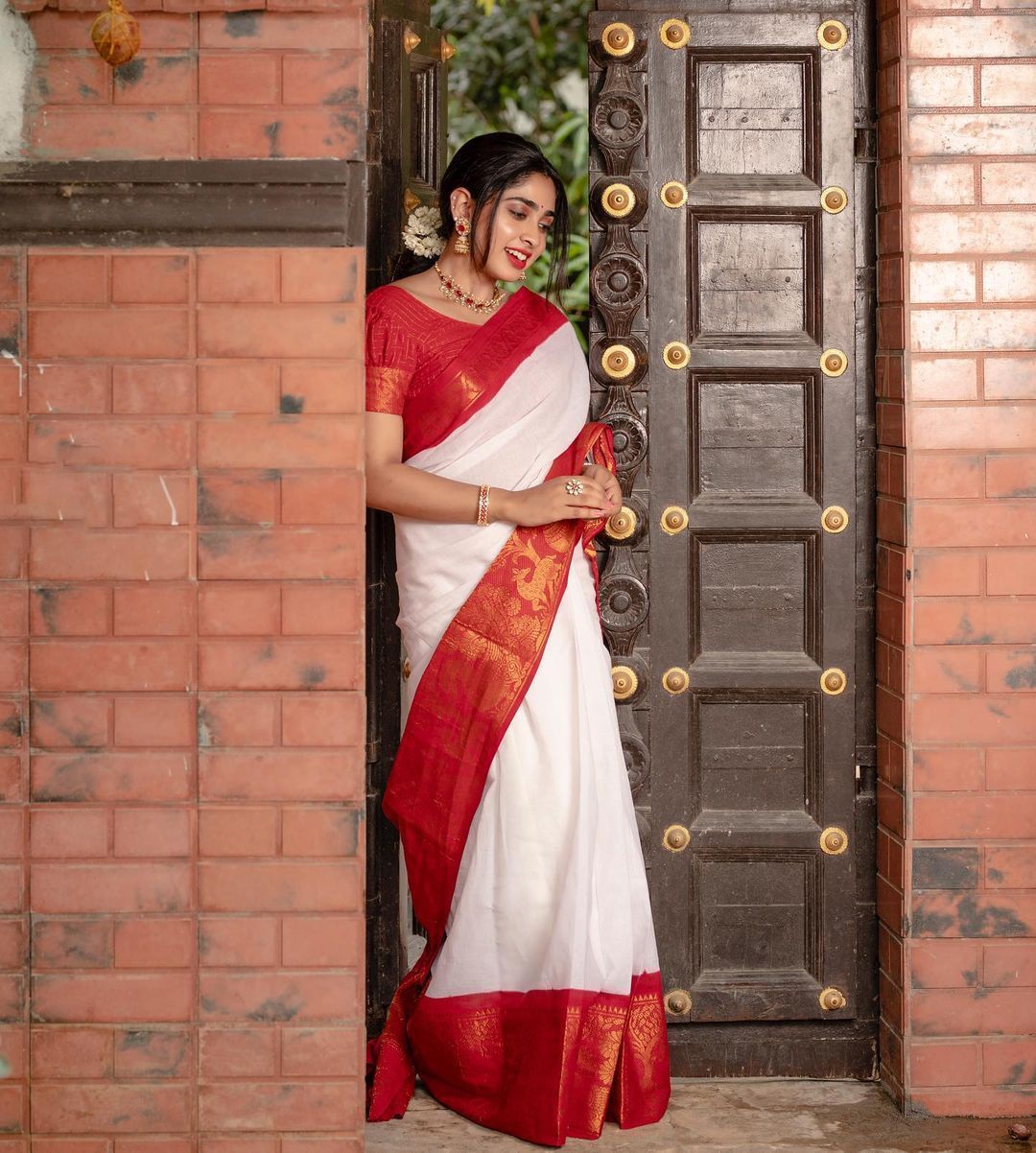 KANJIVARAM SOFT LICHI SILK SAREE