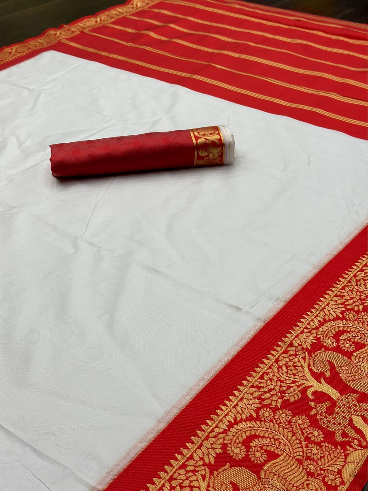 KANJIVARAM SOFT LICHI SILK SAREE