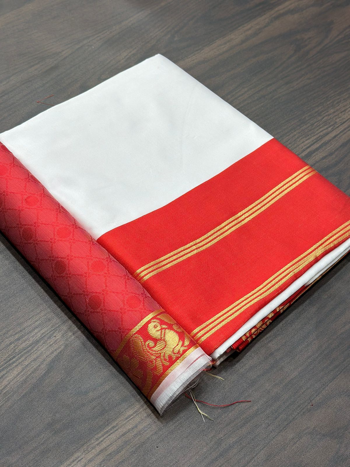 KANJIVARAM SOFT LICHI SILK SAREE