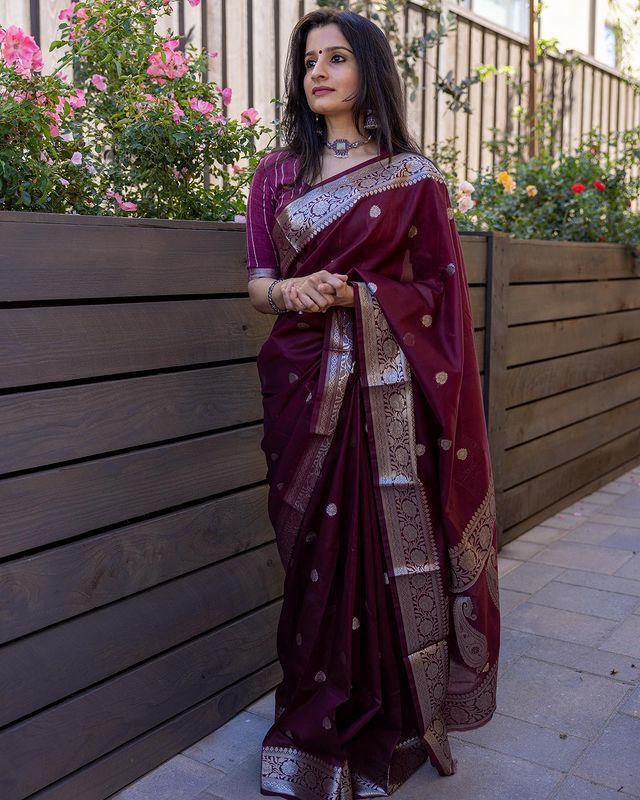 BOLLYWOOD HIT LINEN SOFT SAREE