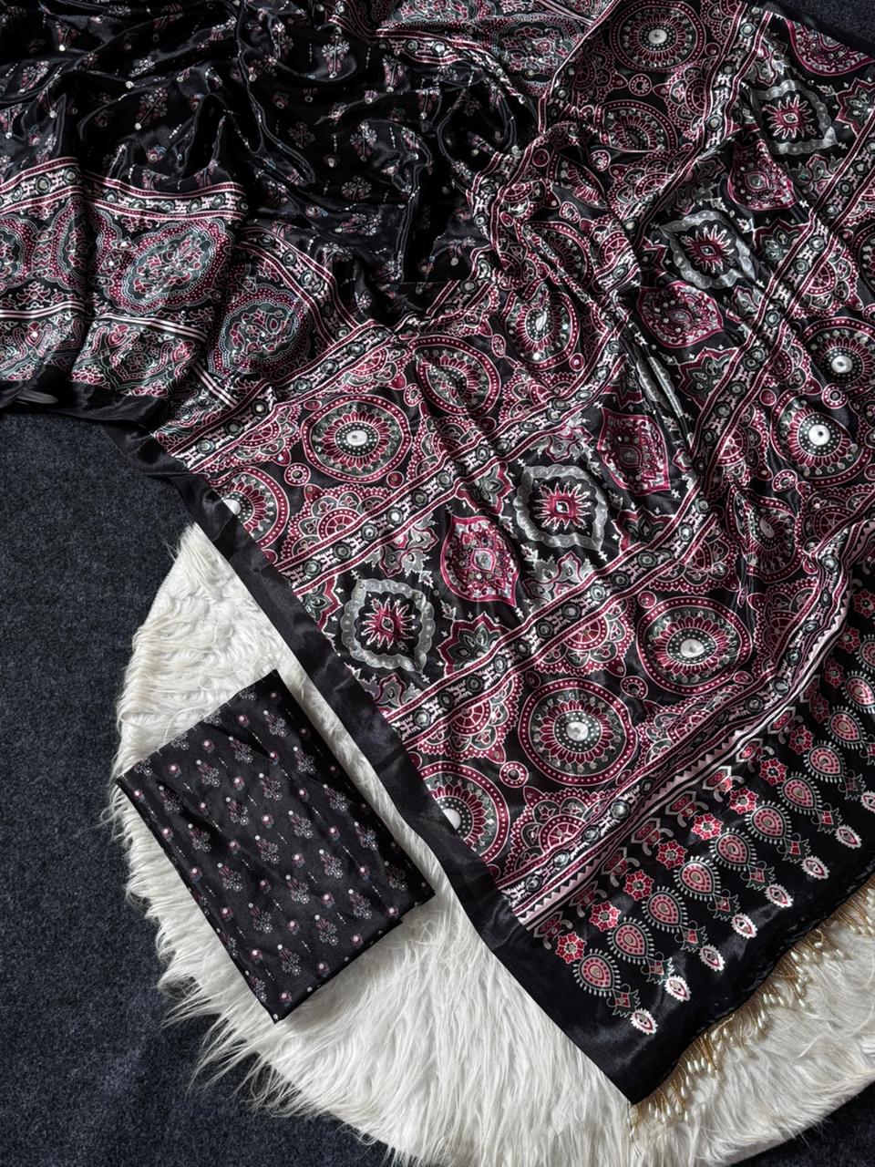 Elegant Black Soft Fox Georgette Saree with Intricate Traditional Print & Real Mirror Handwork