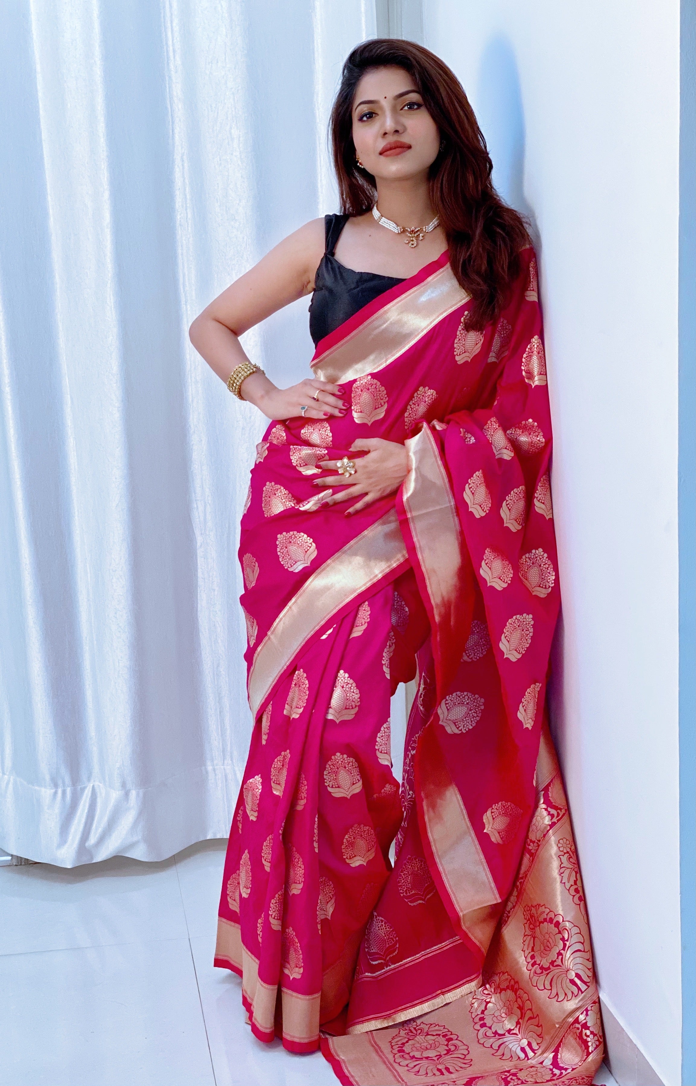 PURE BANARASI SILK SAREE WITH ZARI WEAVING