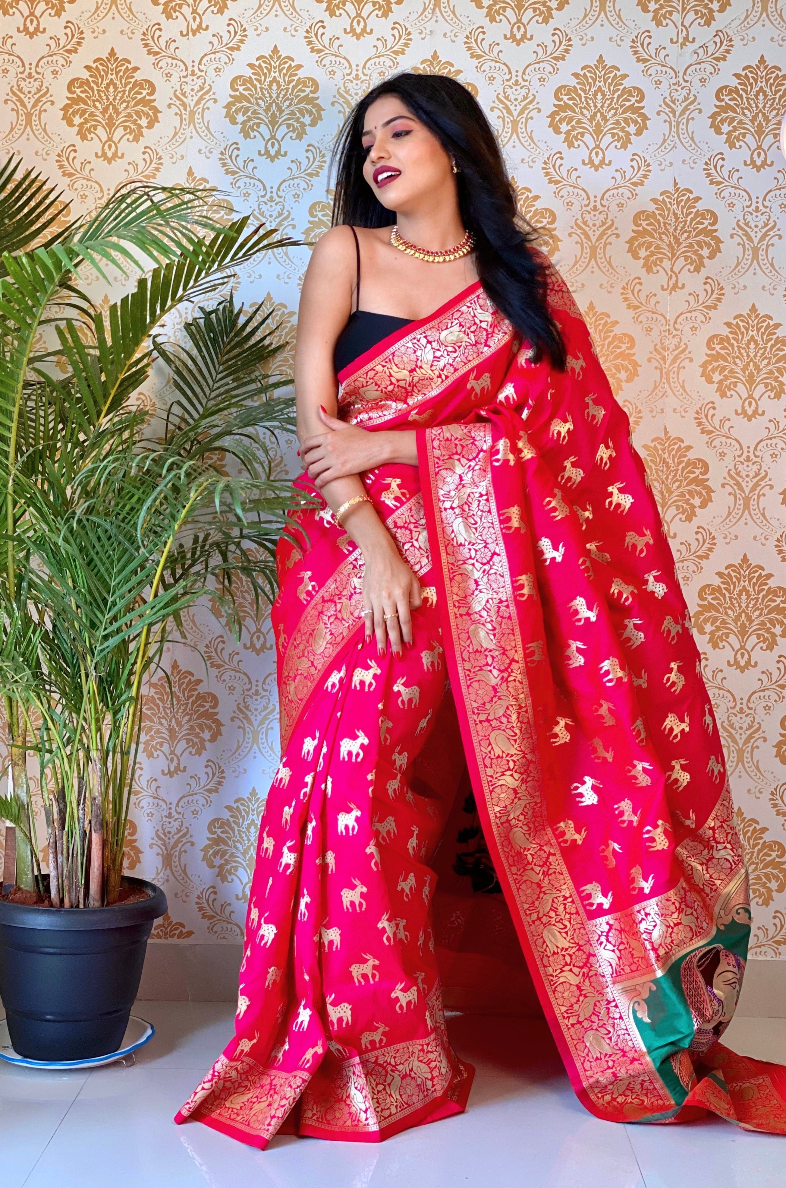 PURE BANARASI SILK SAREE WITH ZARI WEAVING