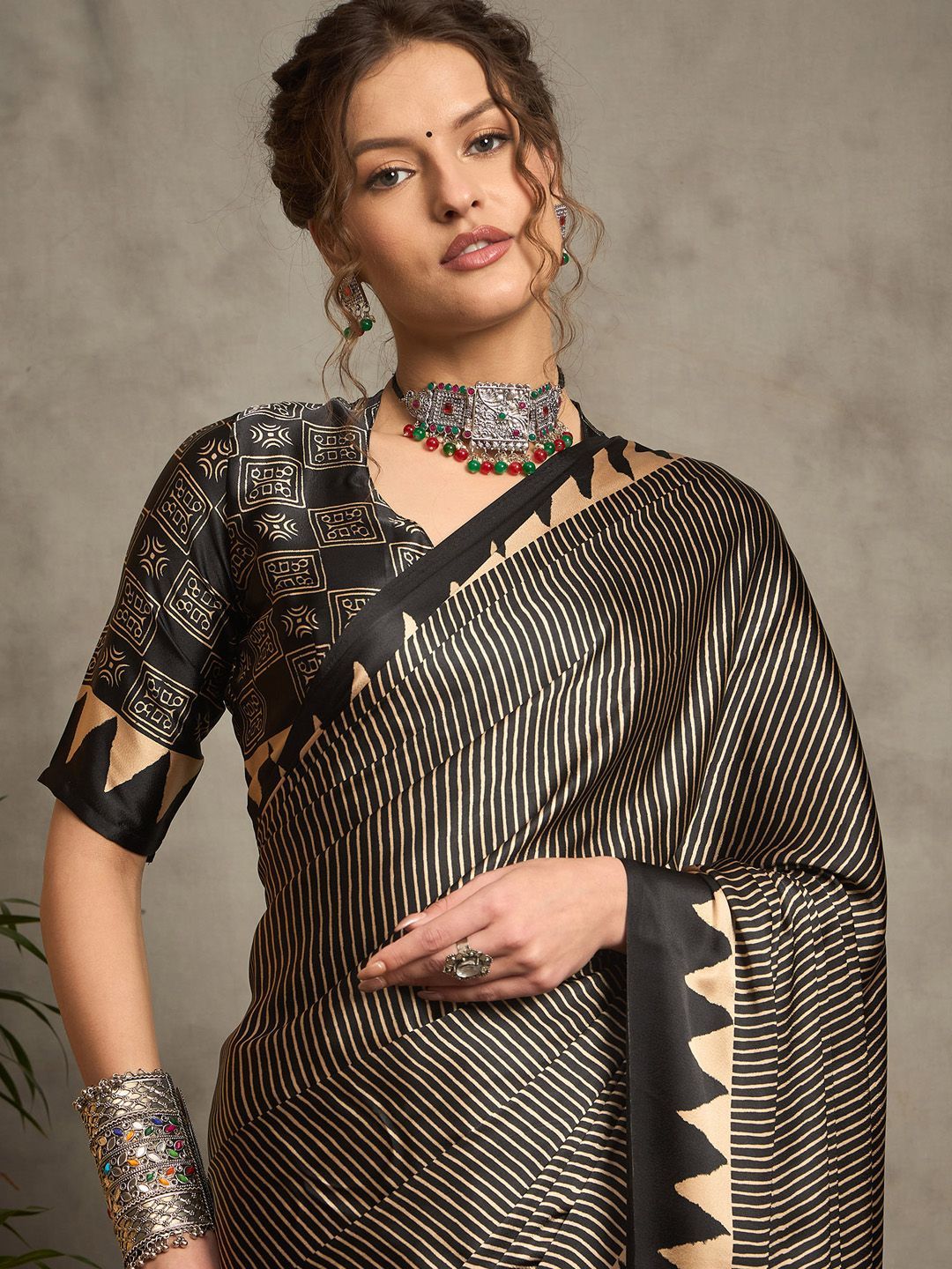 Black Gajji Silk Saree with Tribal Red Geometric Motif & Contrast Border